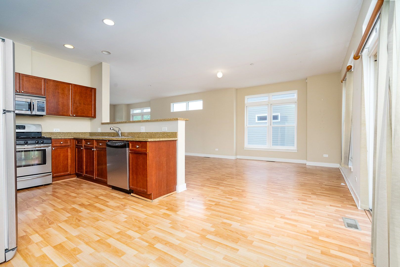 1420 Broadway Street Unit: 1420