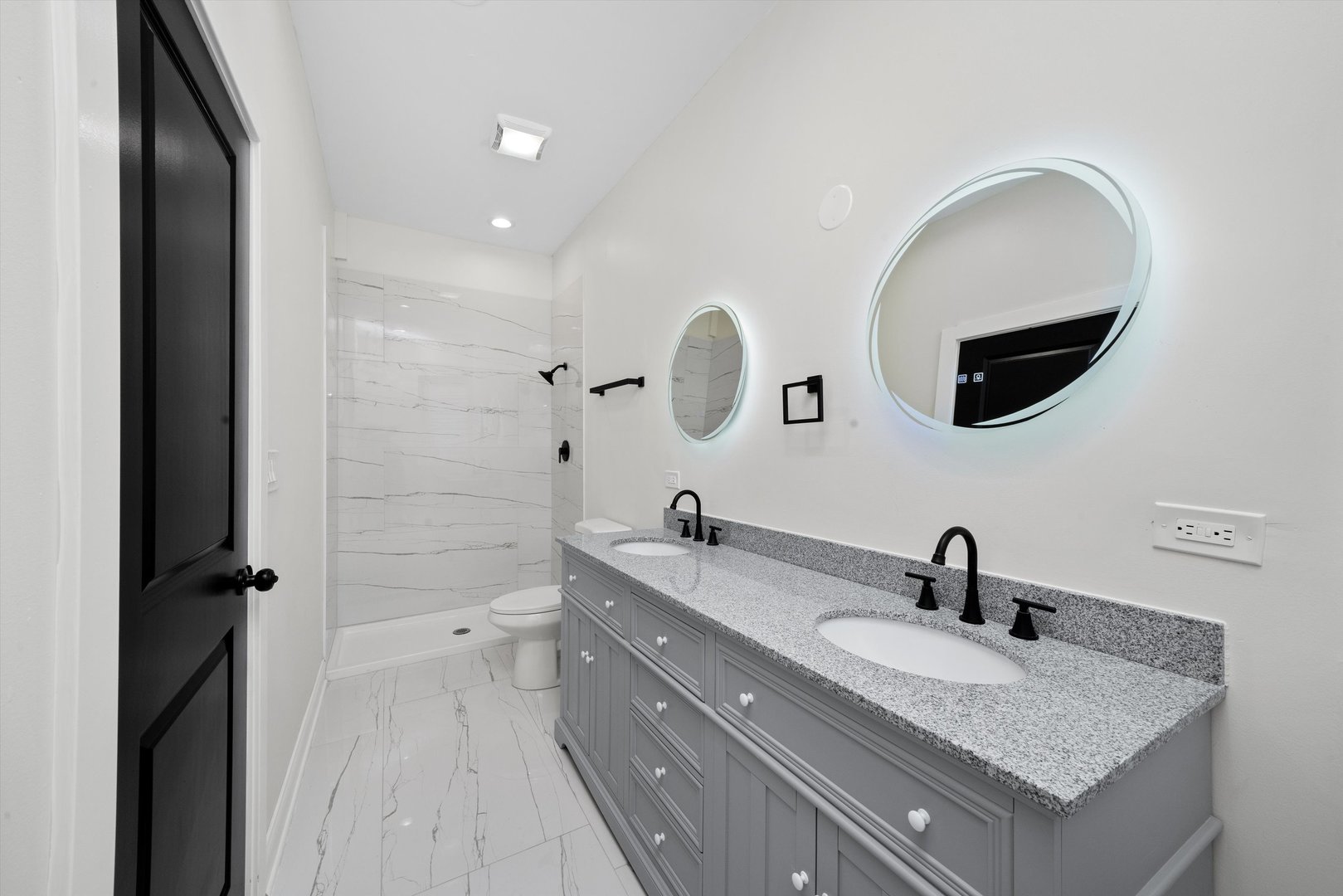 6604 S Langley Avenue