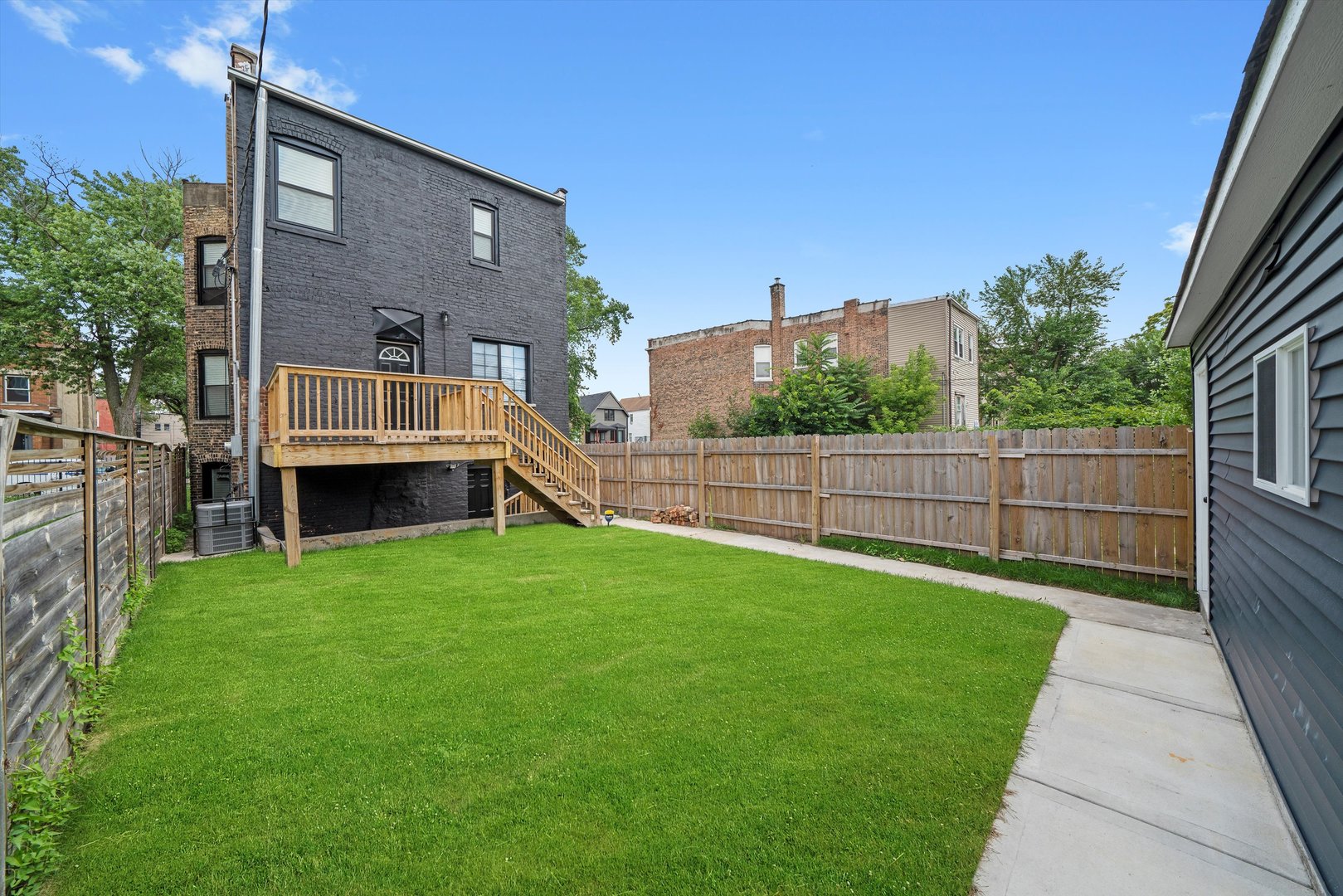 6604 S Langley Avenue