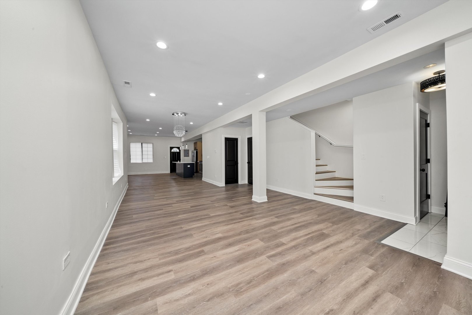 6604 S Langley Avenue