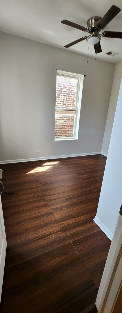 4609 S Vincennes Avenue Unit: 2