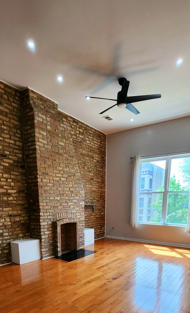 4609 S Vincennes Avenue Unit: 2
