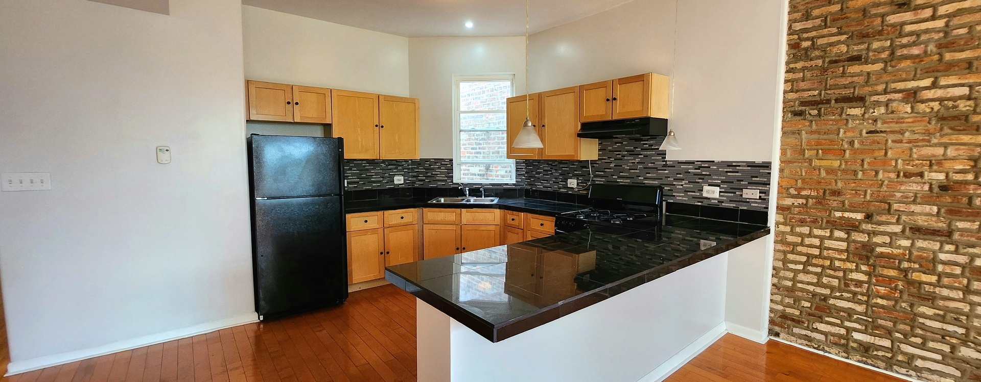 4609 S Vincennes Avenue Unit: 2