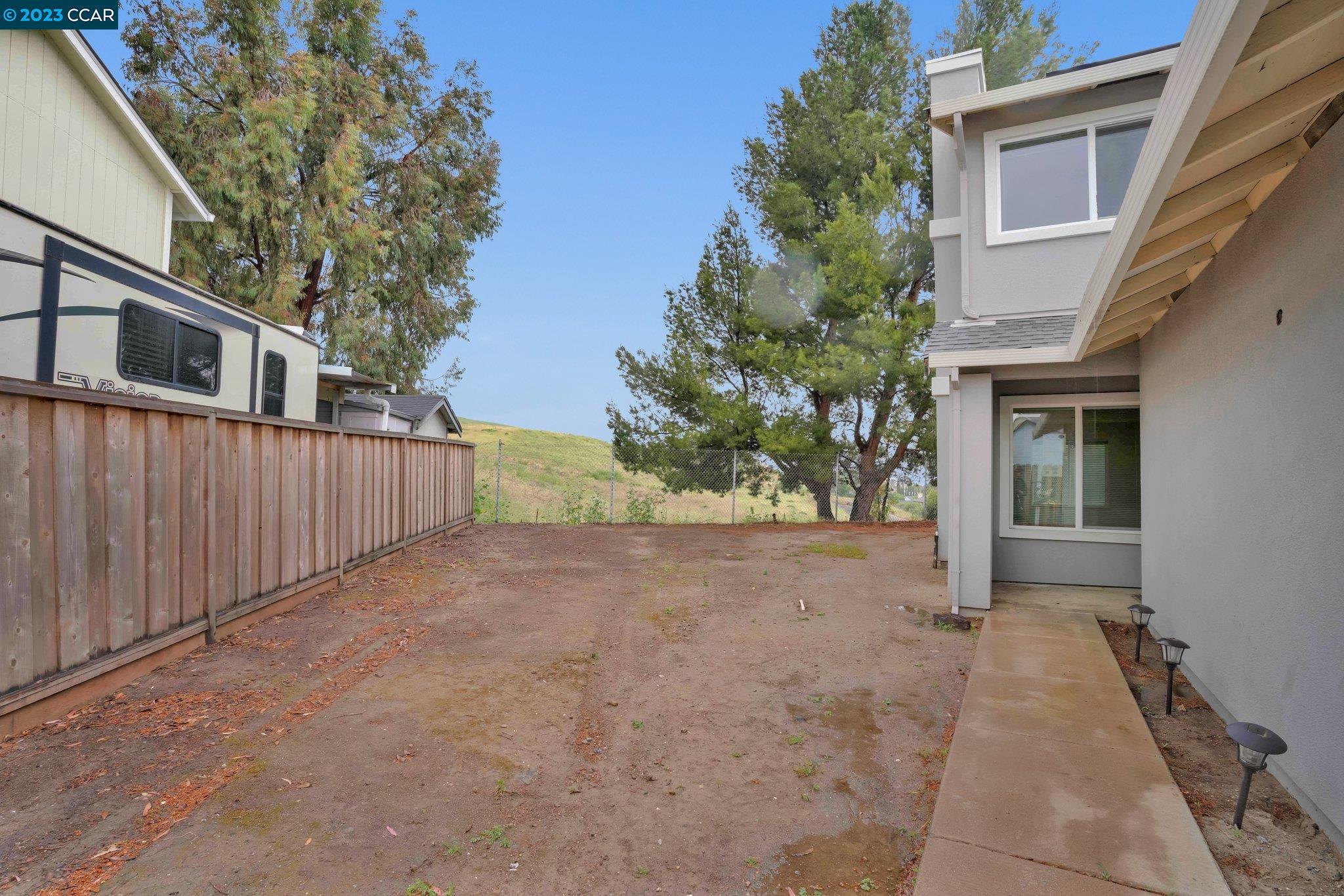 486 Skyharbour Ln