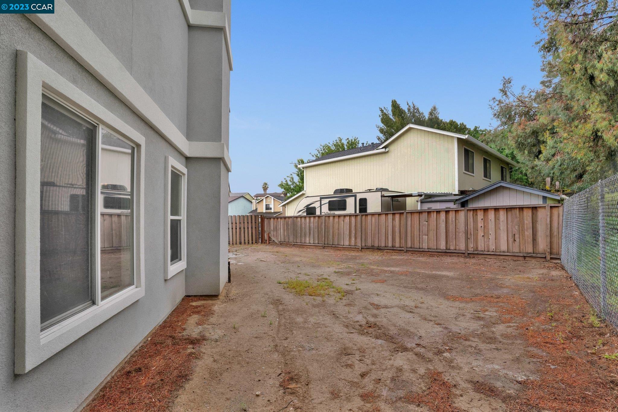 486 Skyharbour Ln