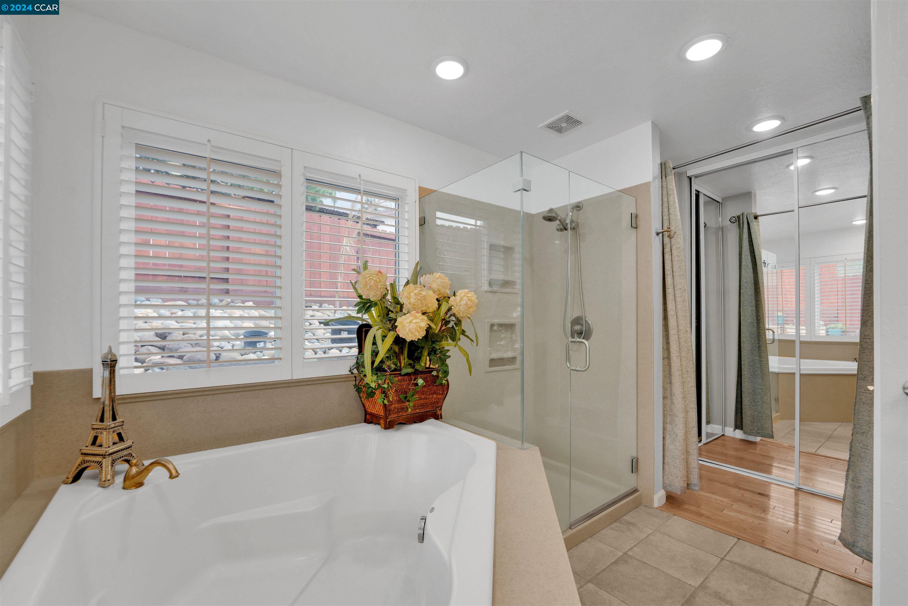 151 Regency Dr