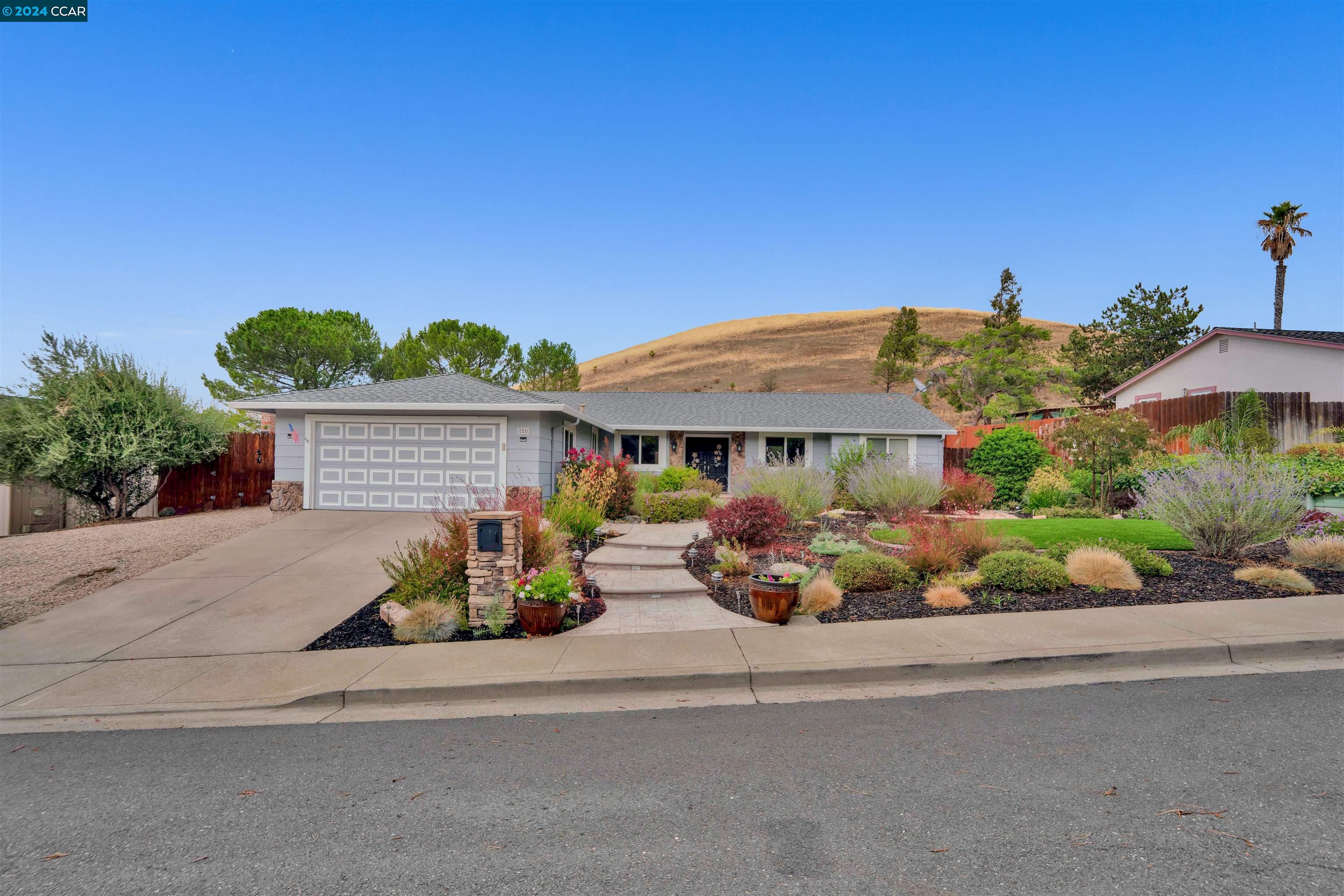 151 Regency Dr