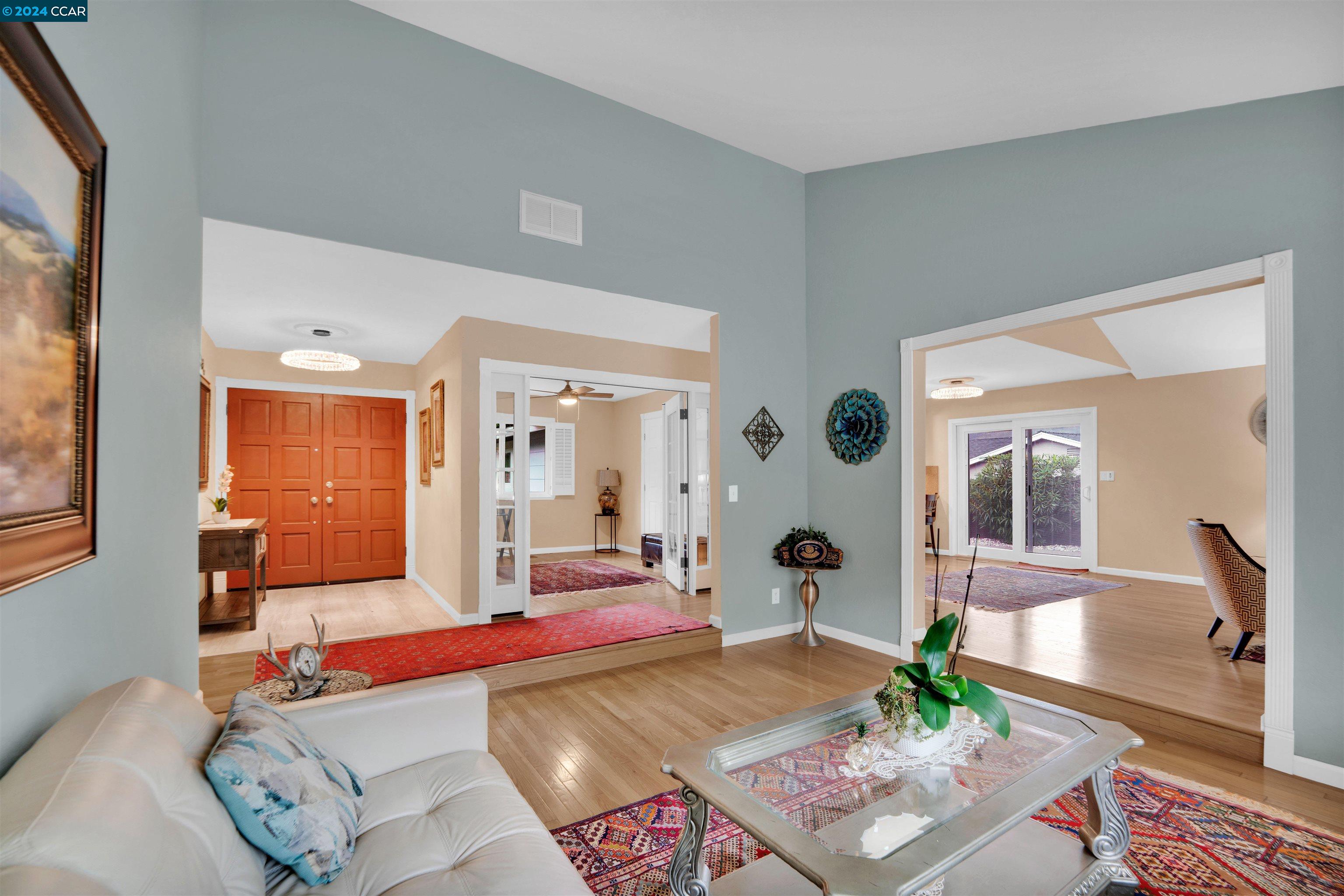151 Regency Dr