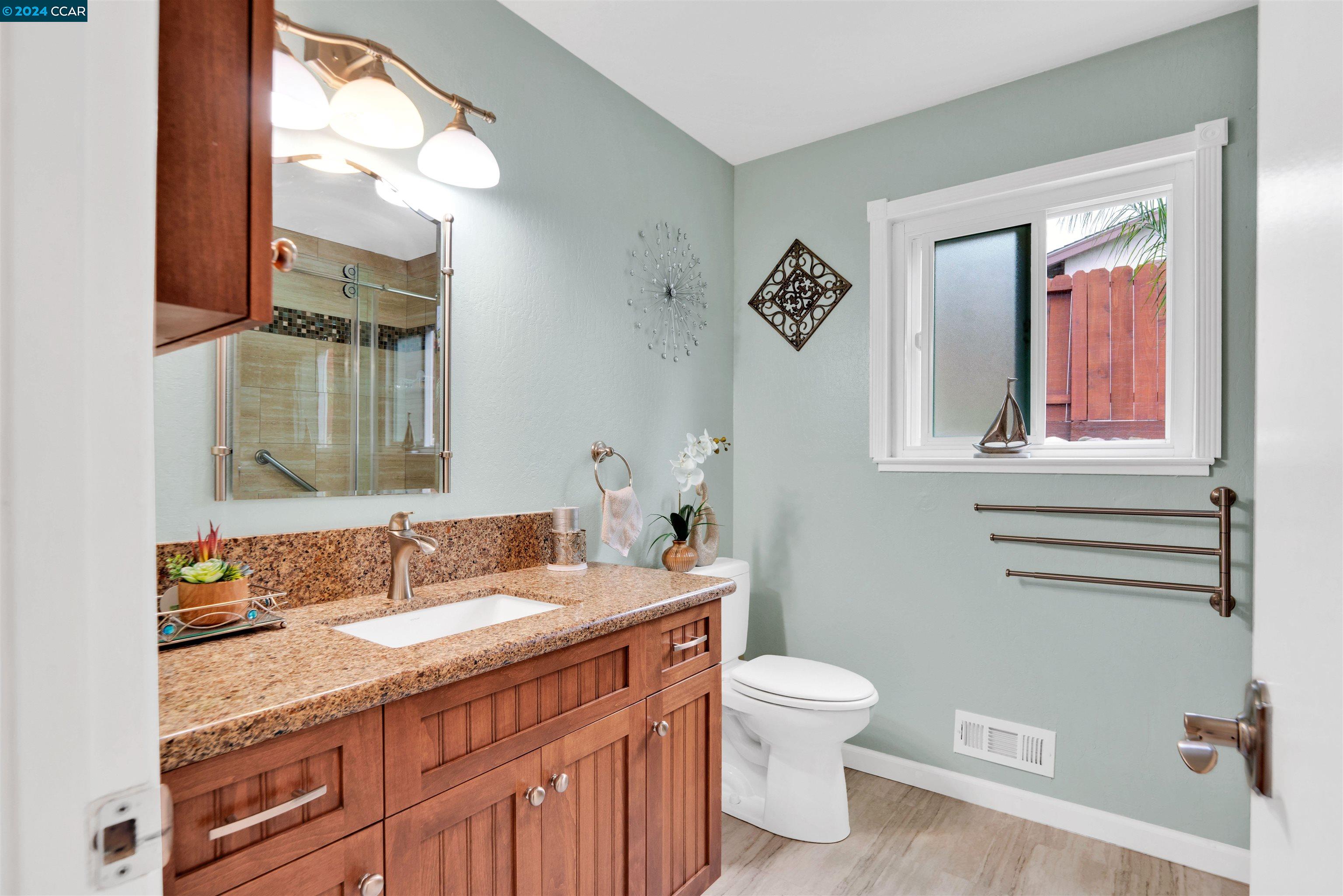 151 Regency Dr