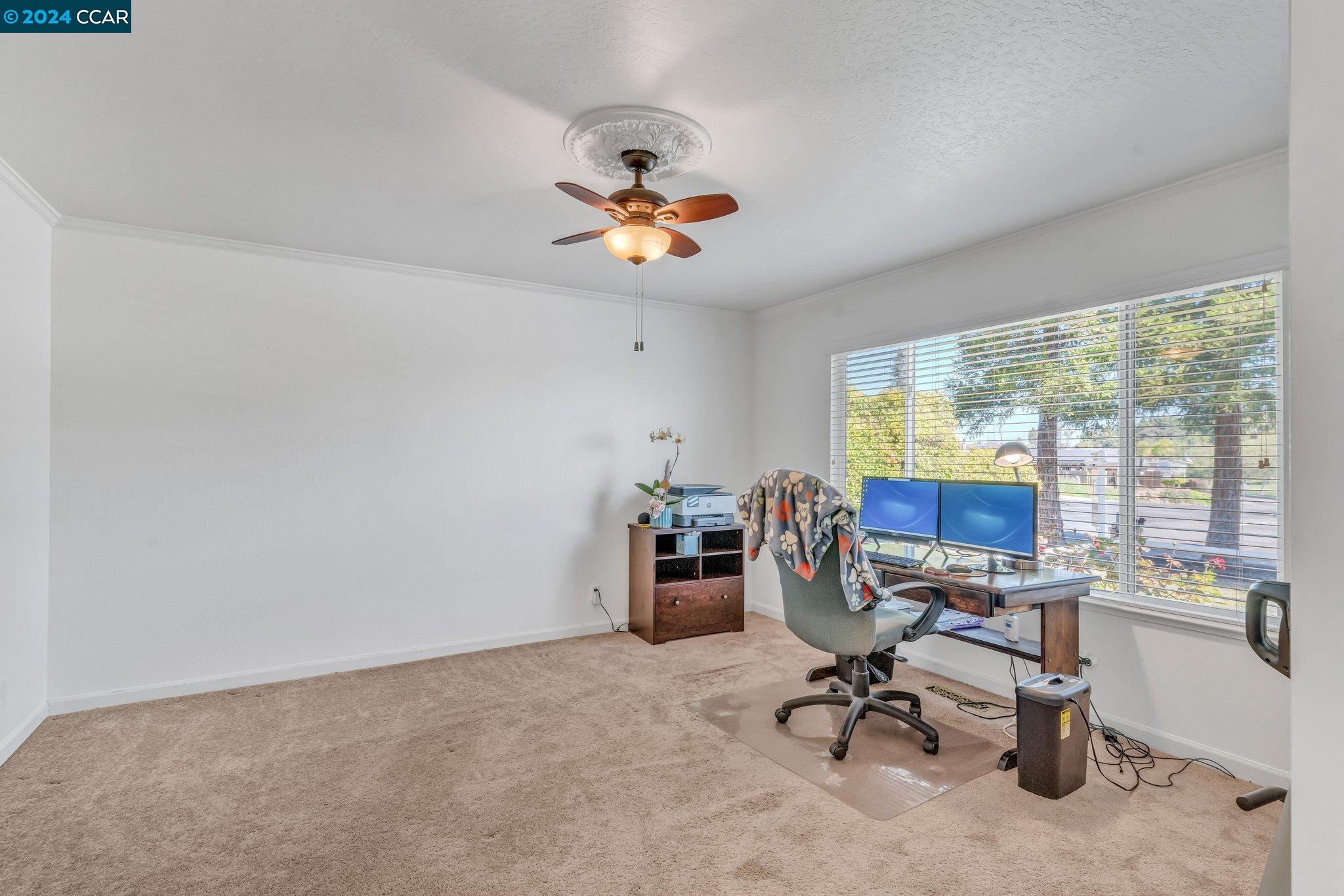 100 Fleetwood Dr