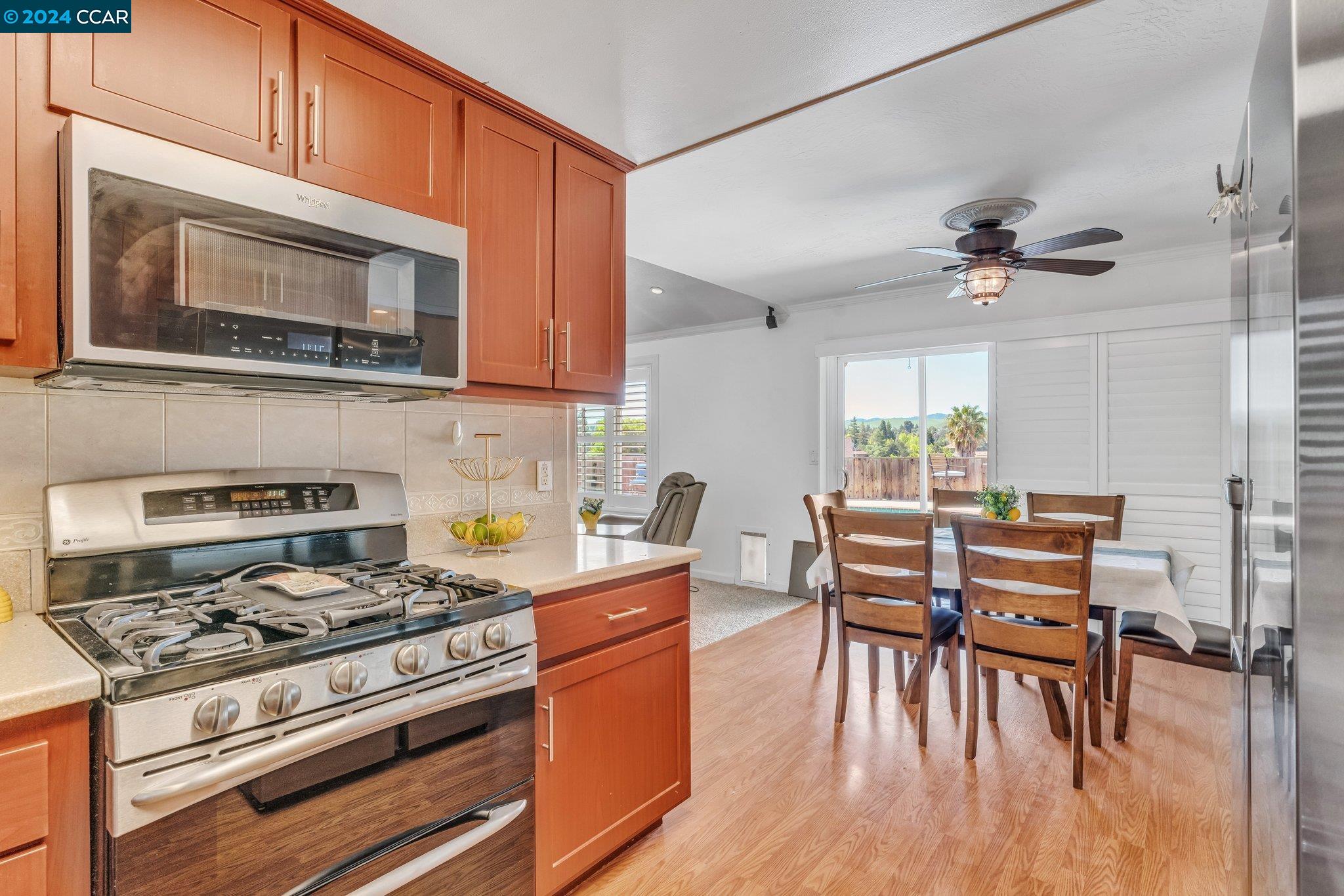 100 Fleetwood Dr