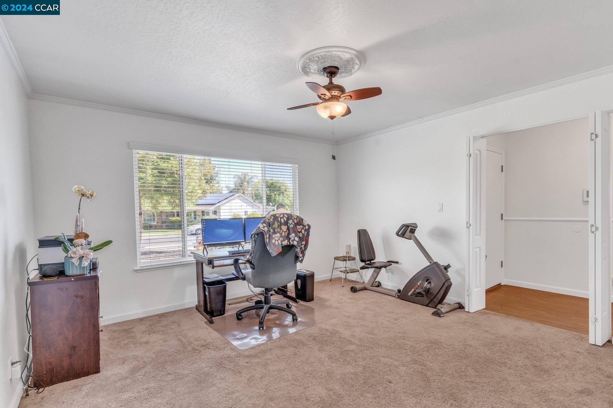 100 Fleetwood Dr