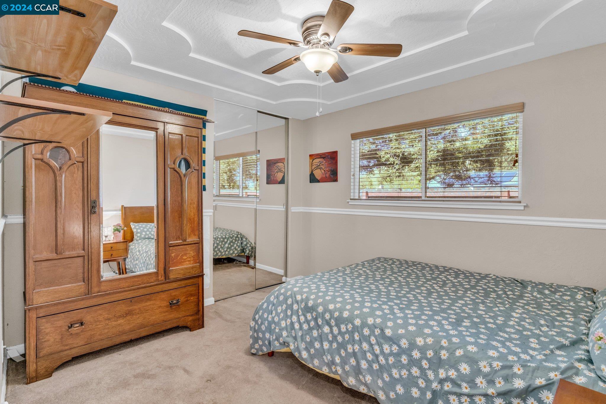 100 Fleetwood Dr
