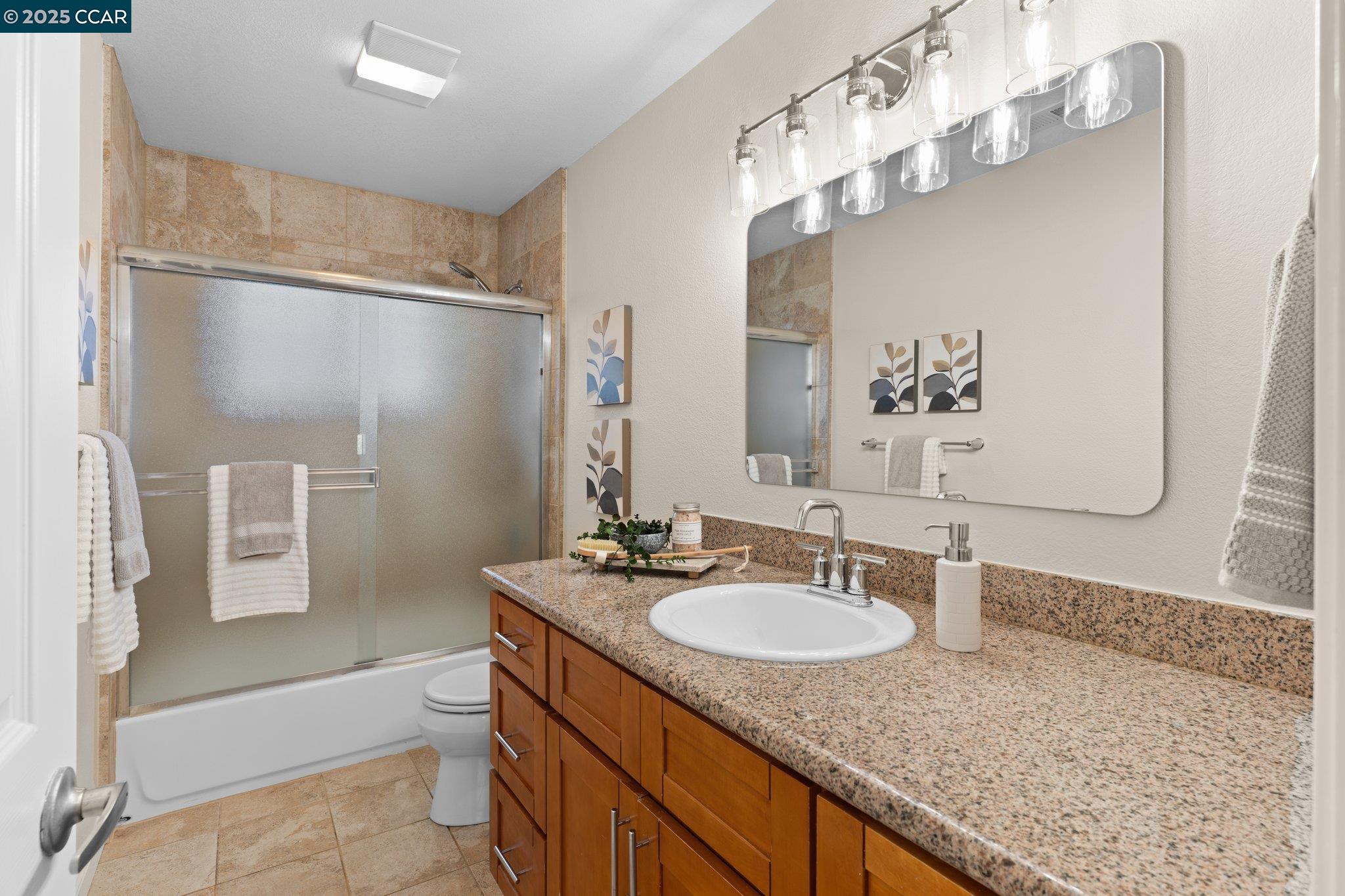 2994 Hillsdale Dr