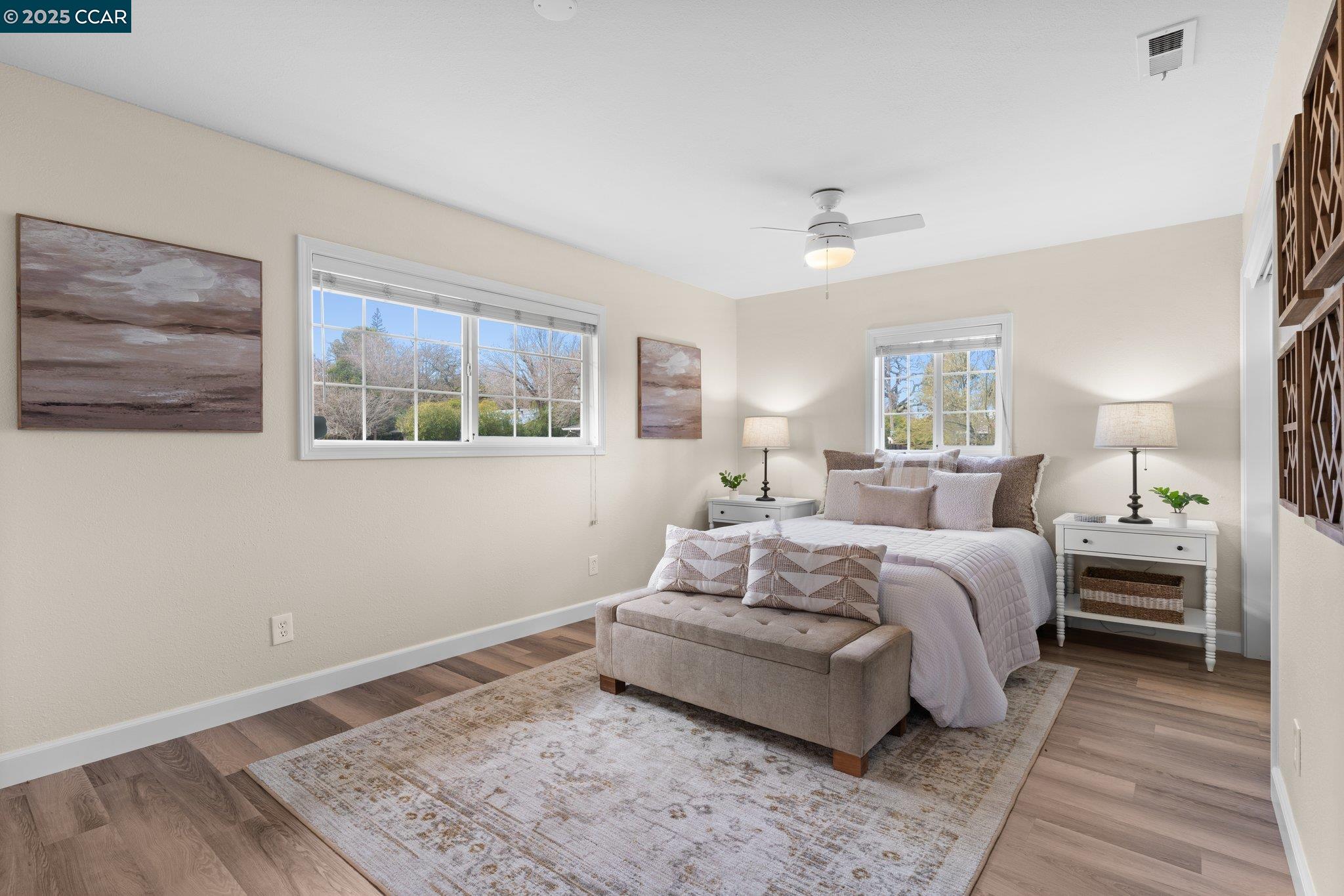 2994 Hillsdale Dr