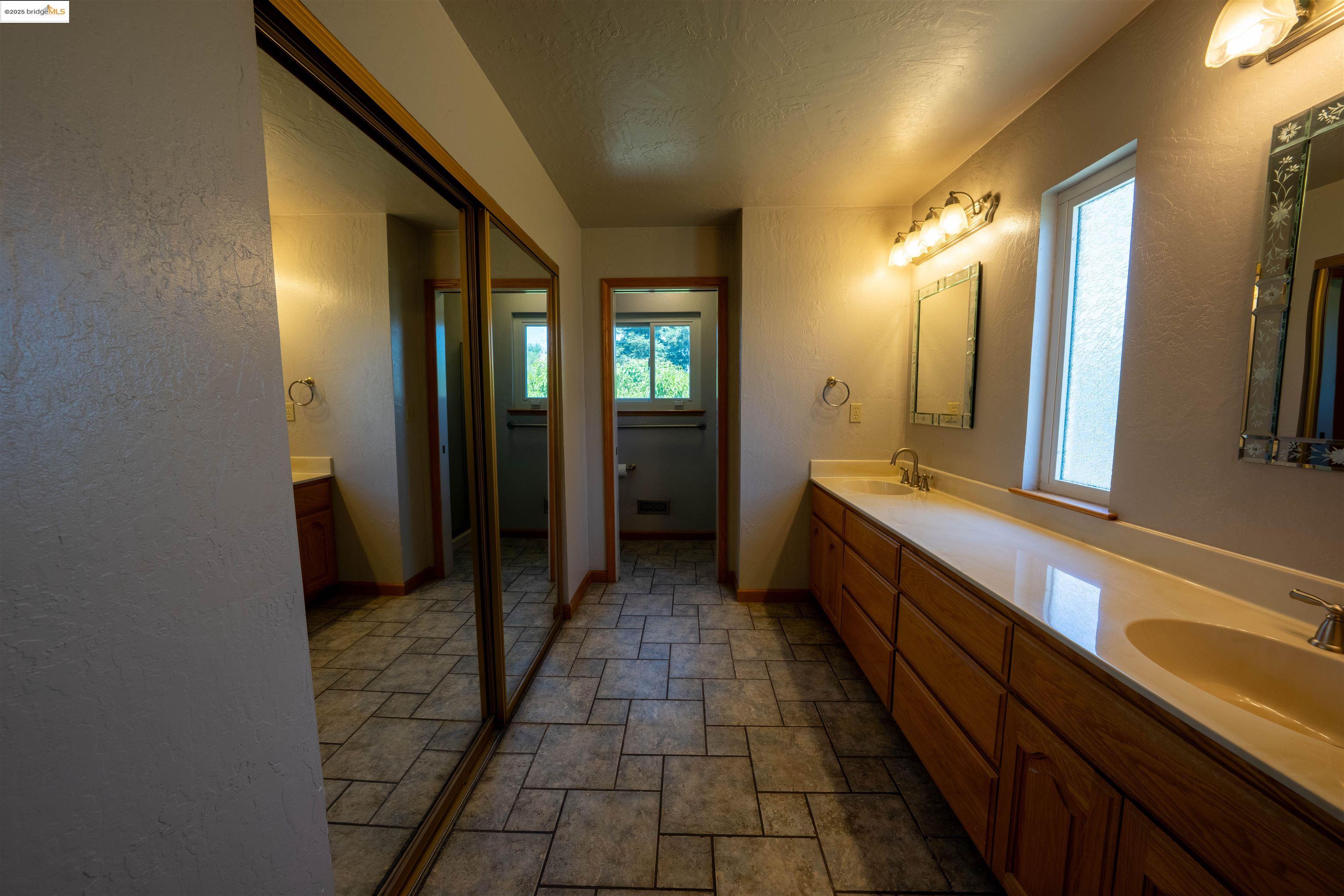 522 Northbrook Ct