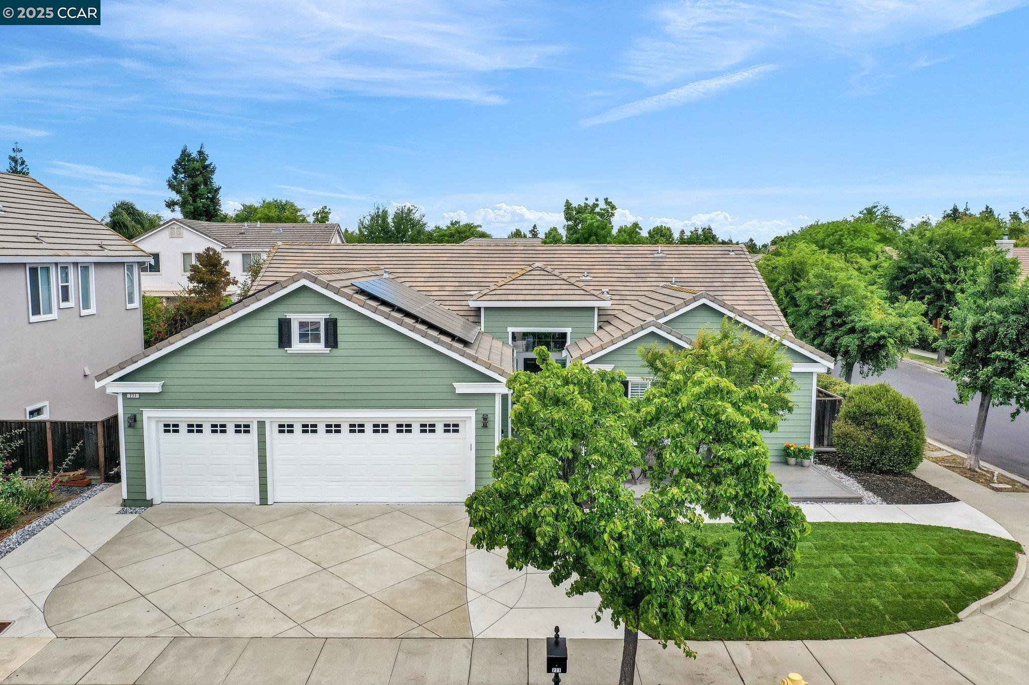 771 Begonia Dr