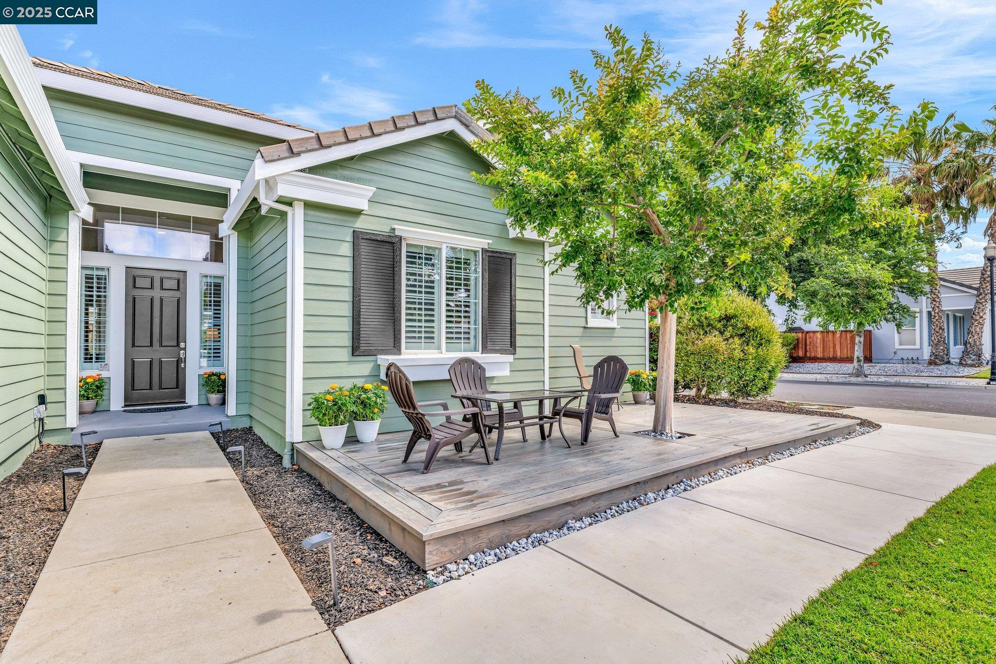 771 Begonia Dr