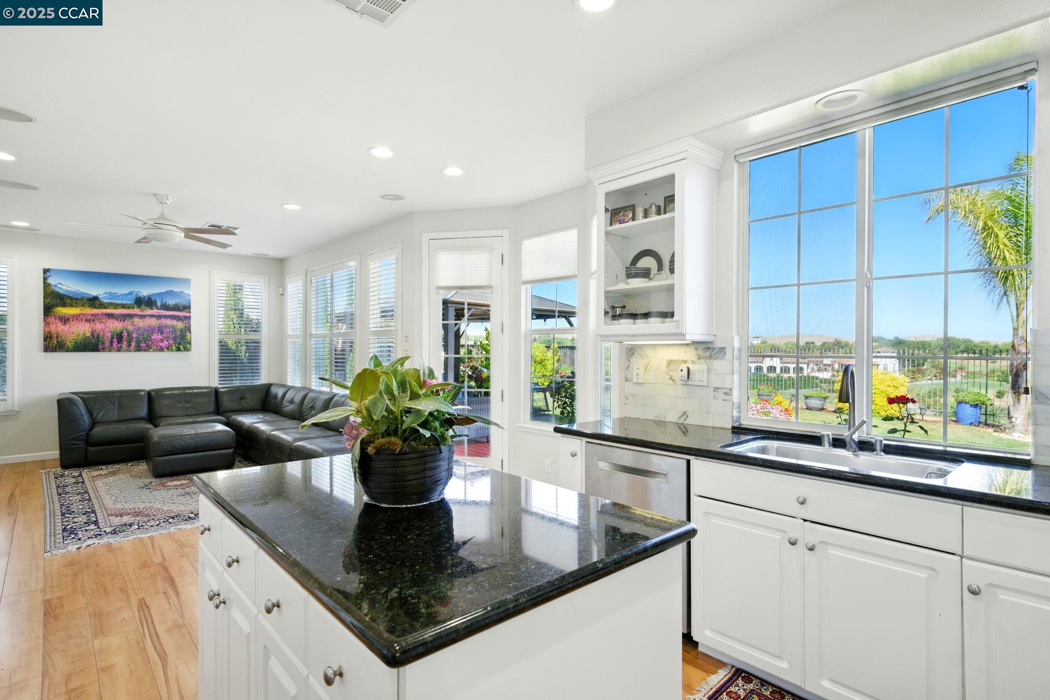 416 Ustilago Ct