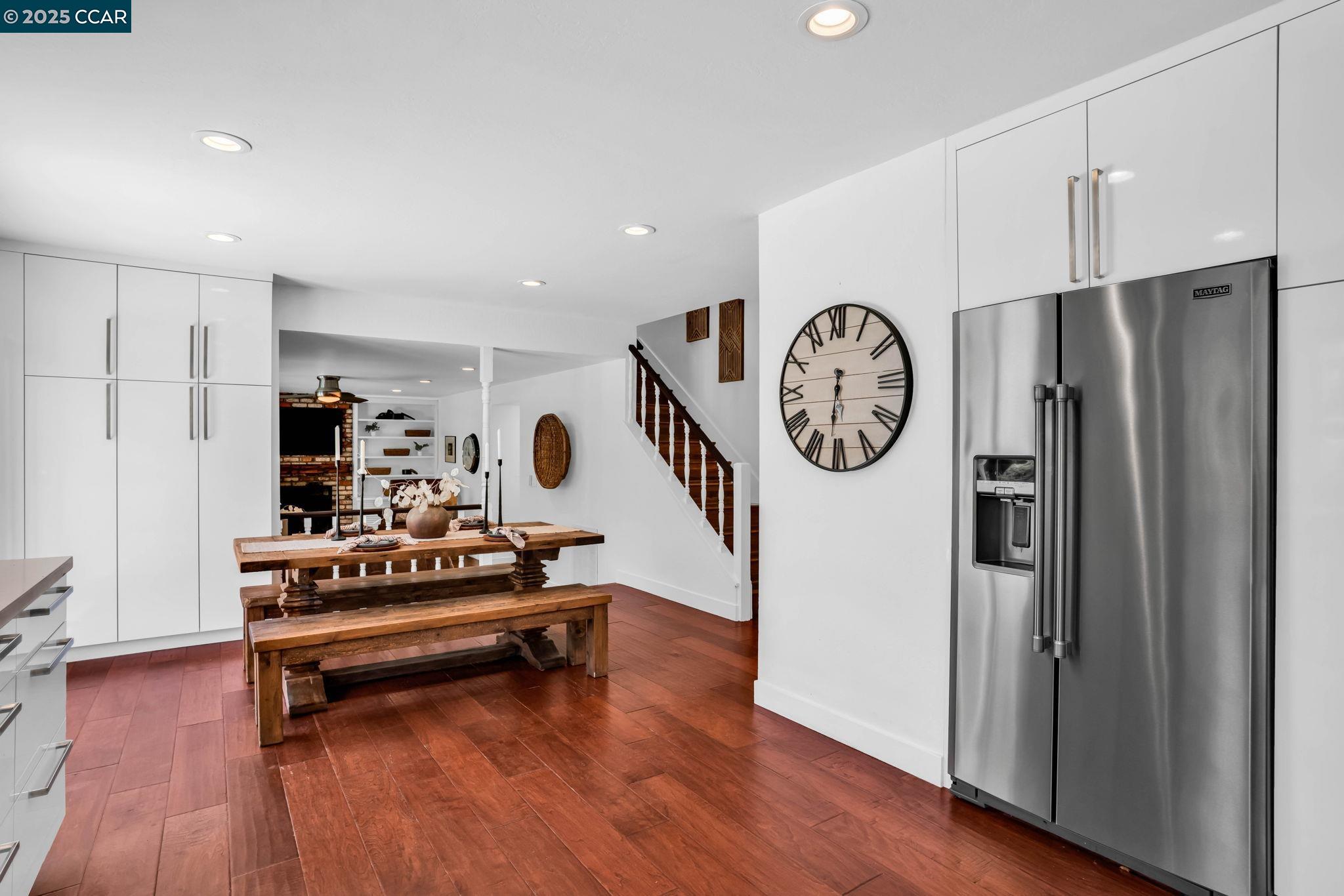 33 El Molino Dr