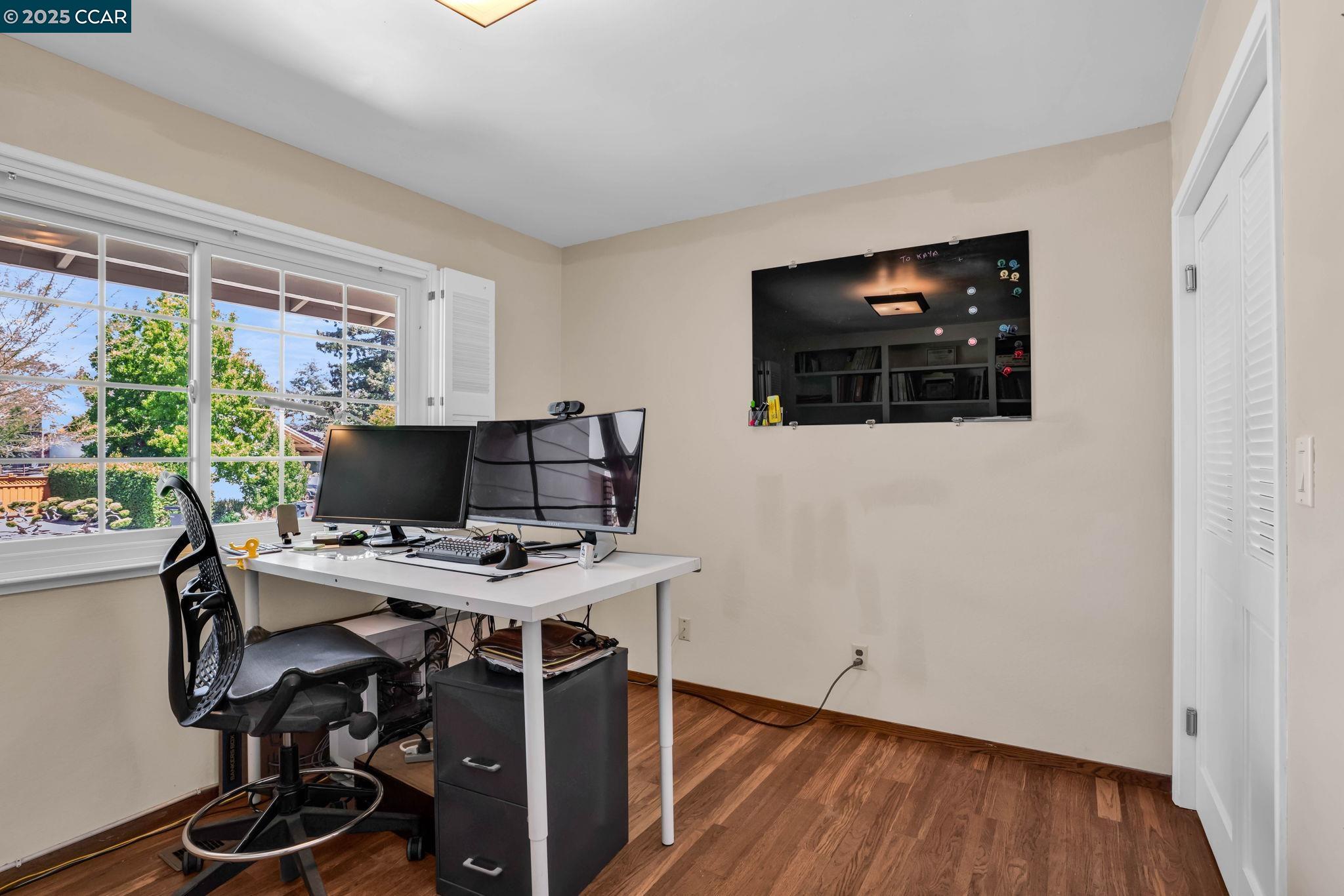 33 El Molino Dr