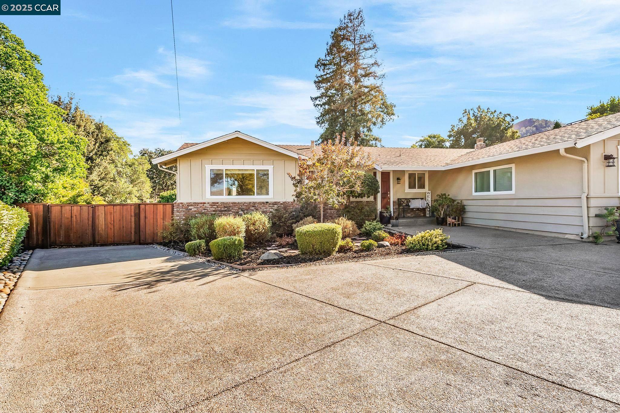 5872 Herriman Dr