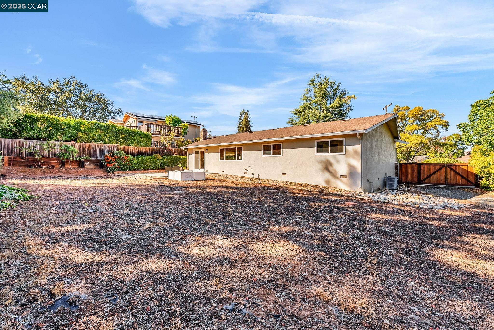 5872 Herriman Dr