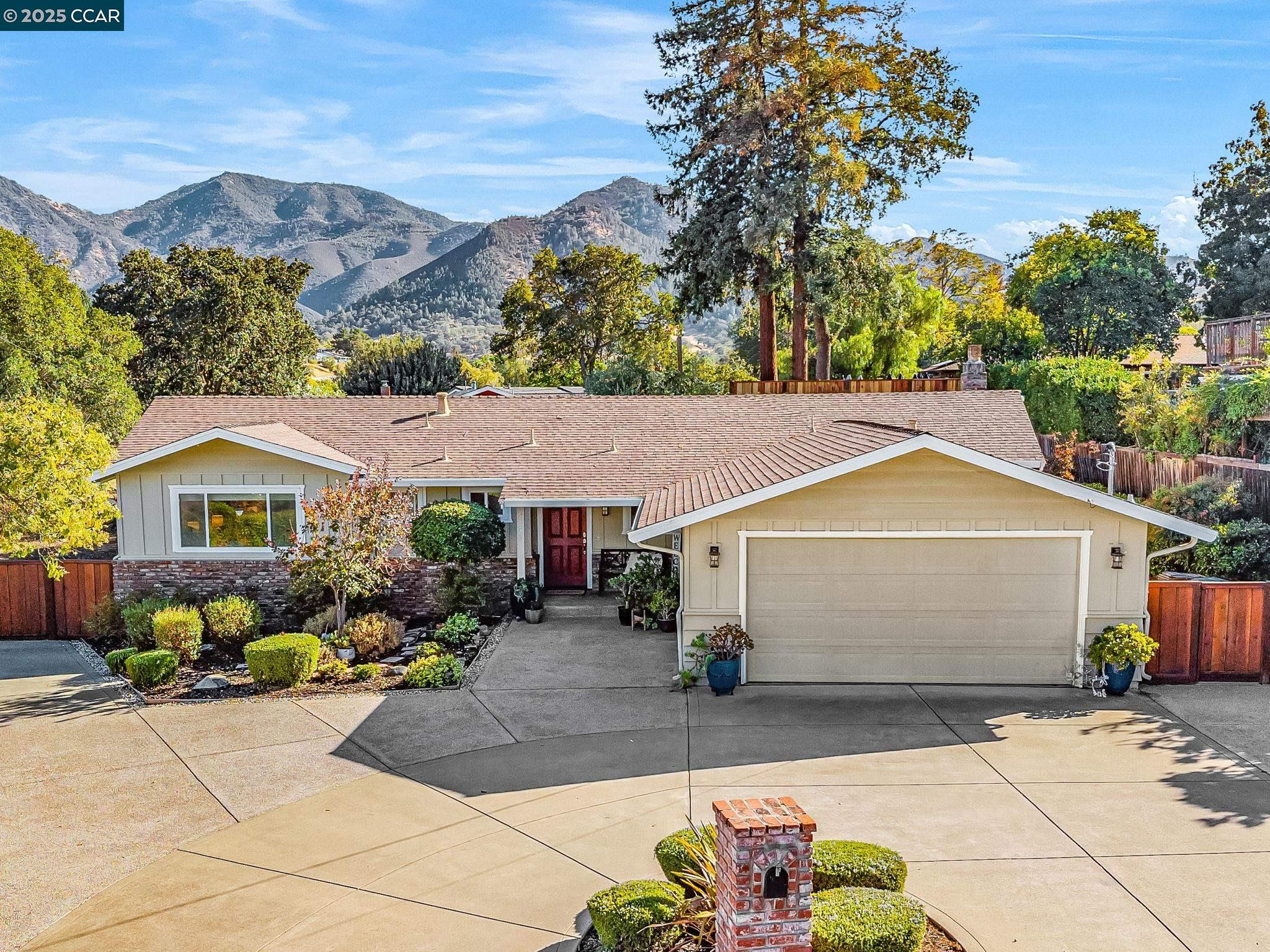 5872 Herriman Dr