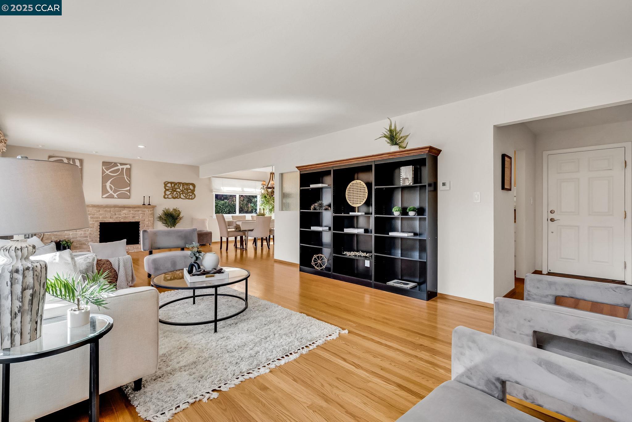 5872 Herriman Dr
