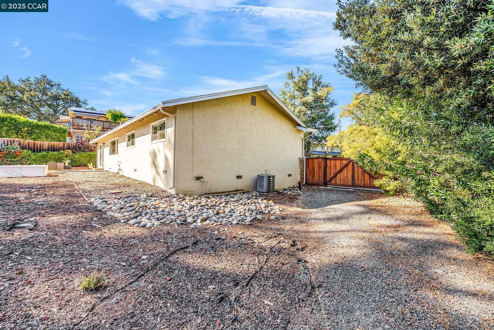 5872 Herriman Dr