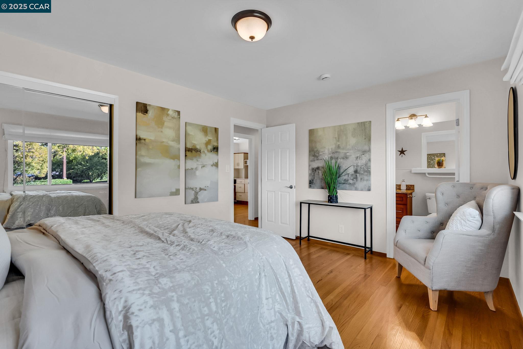5872 Herriman Dr