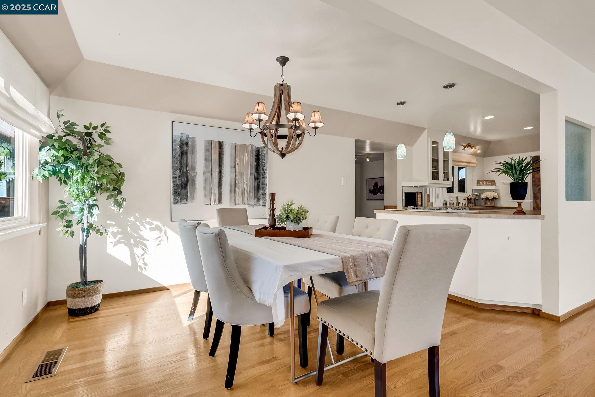 5872 Herriman Dr