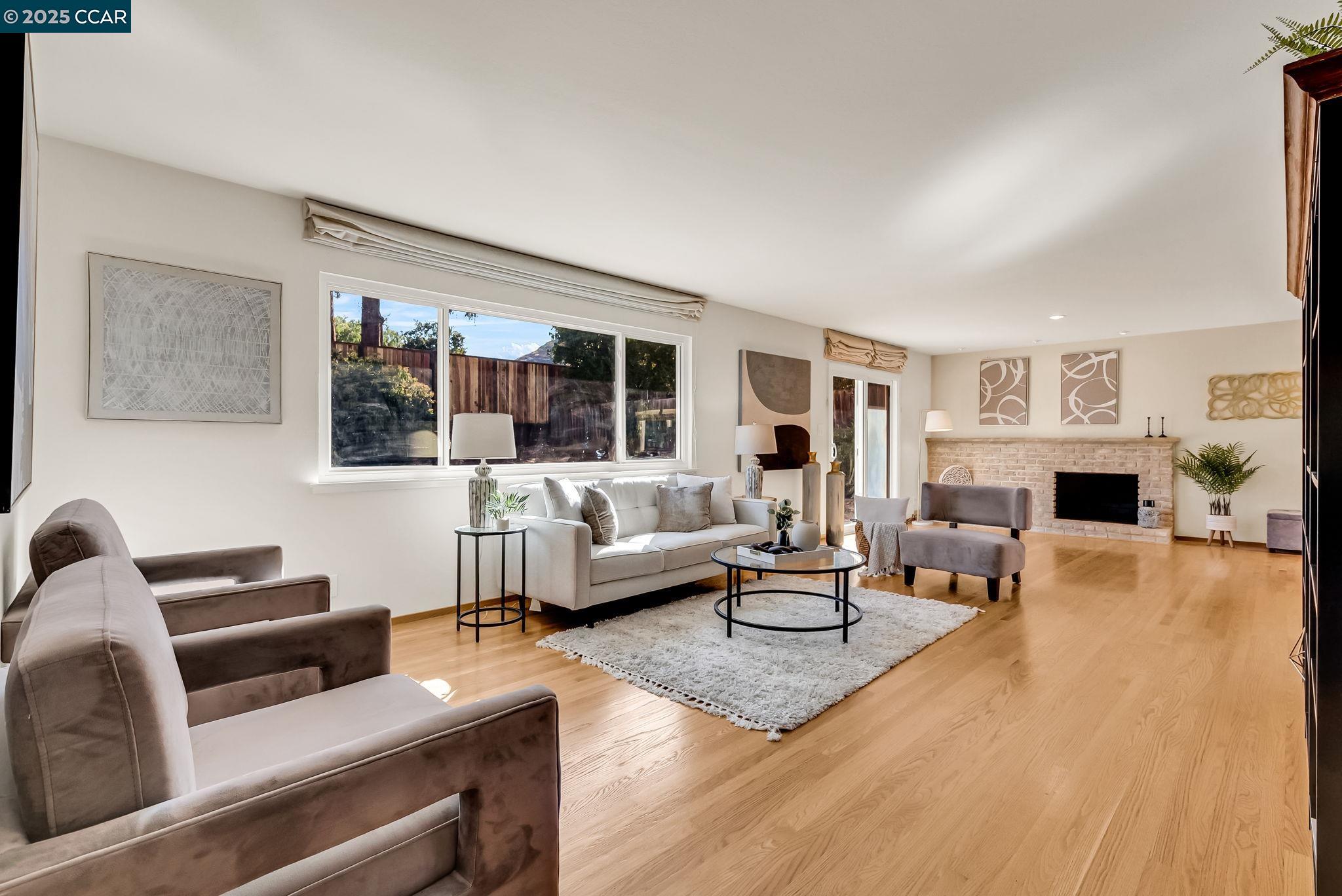 5872 Herriman Dr