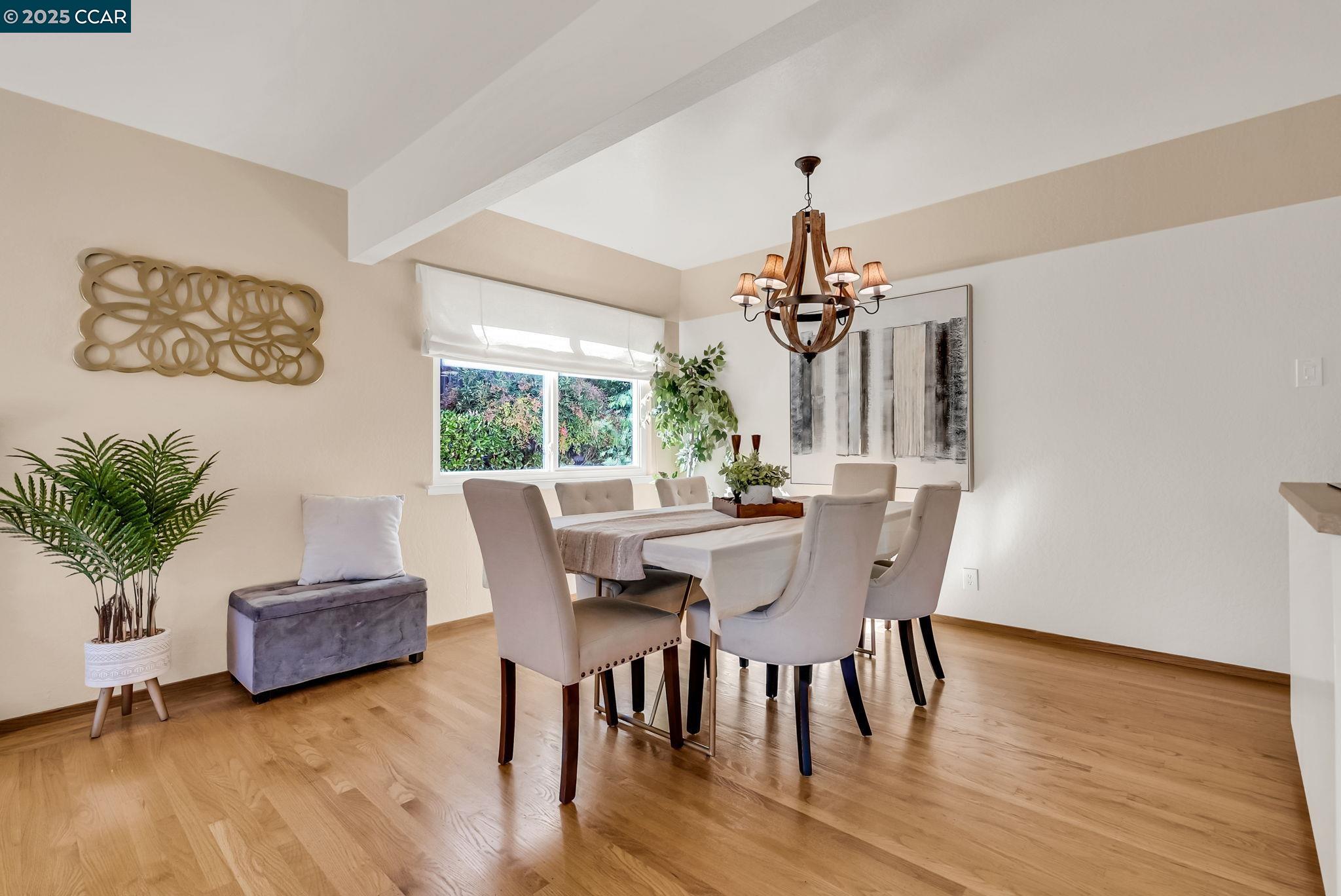 5872 Herriman Dr
