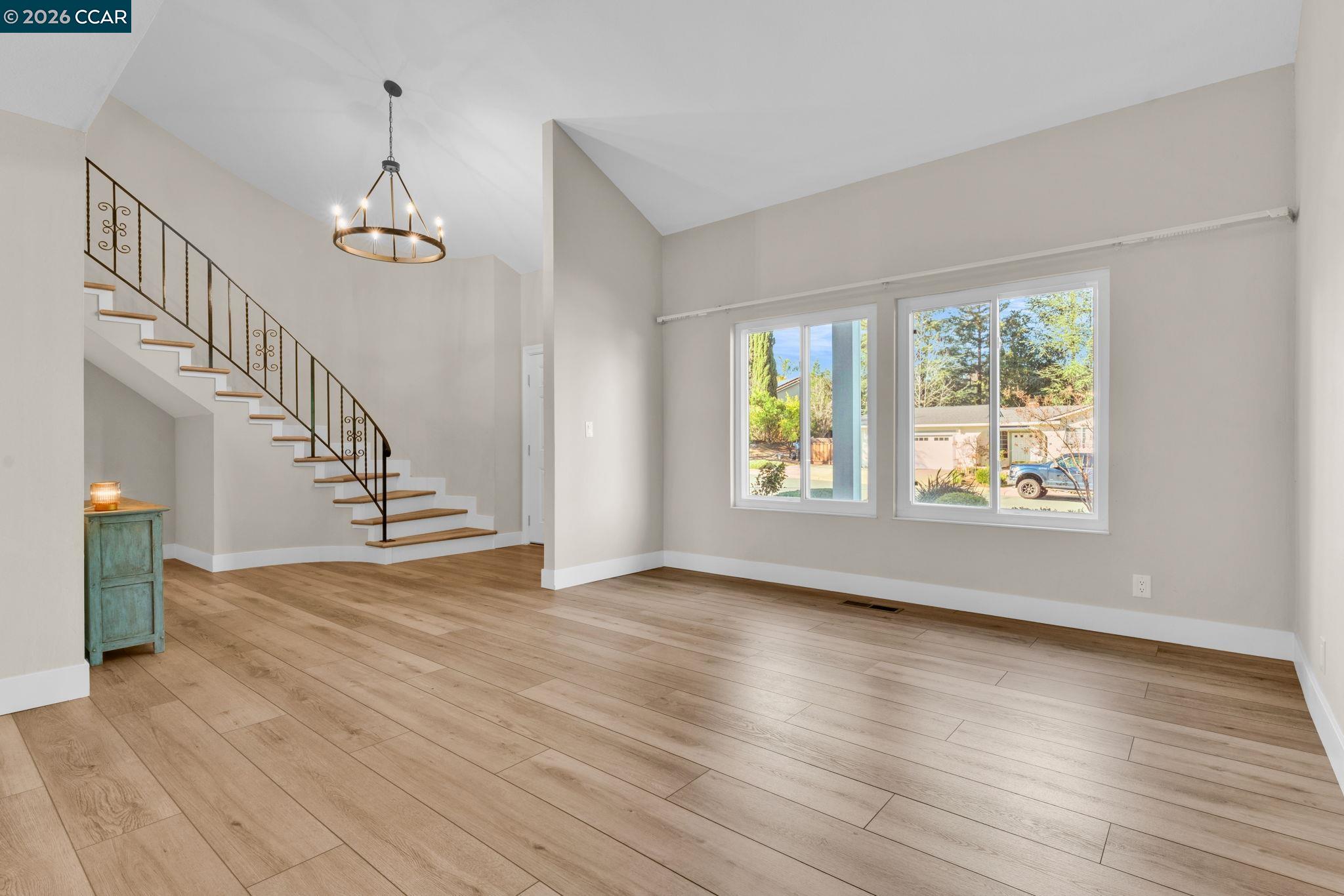 327 Mt Washington Way