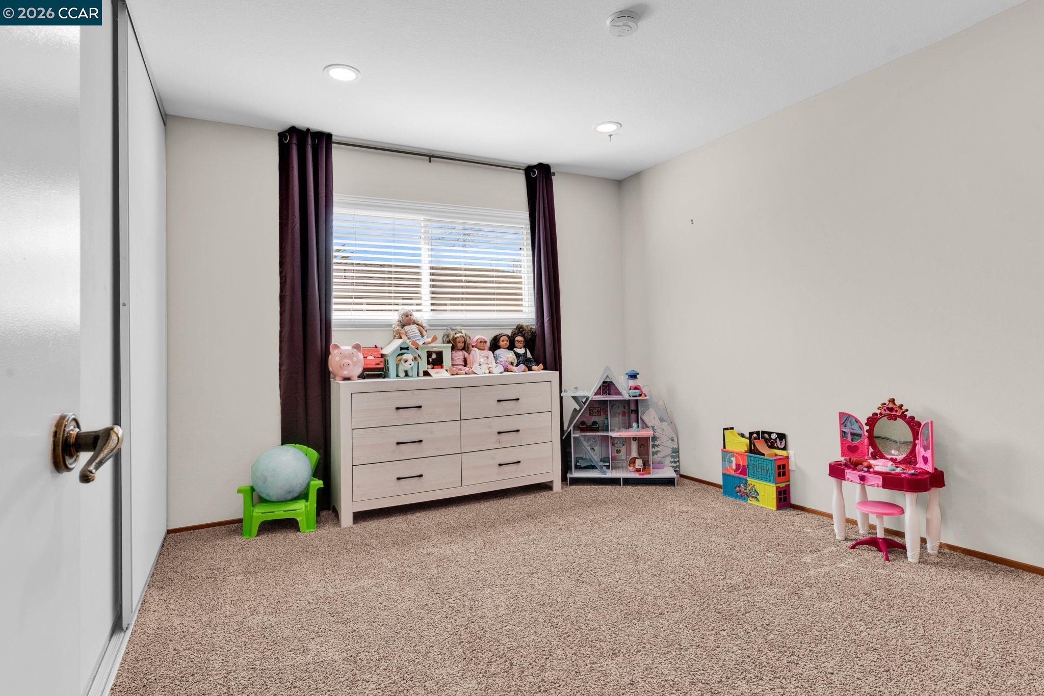 327 Mt Washington Way