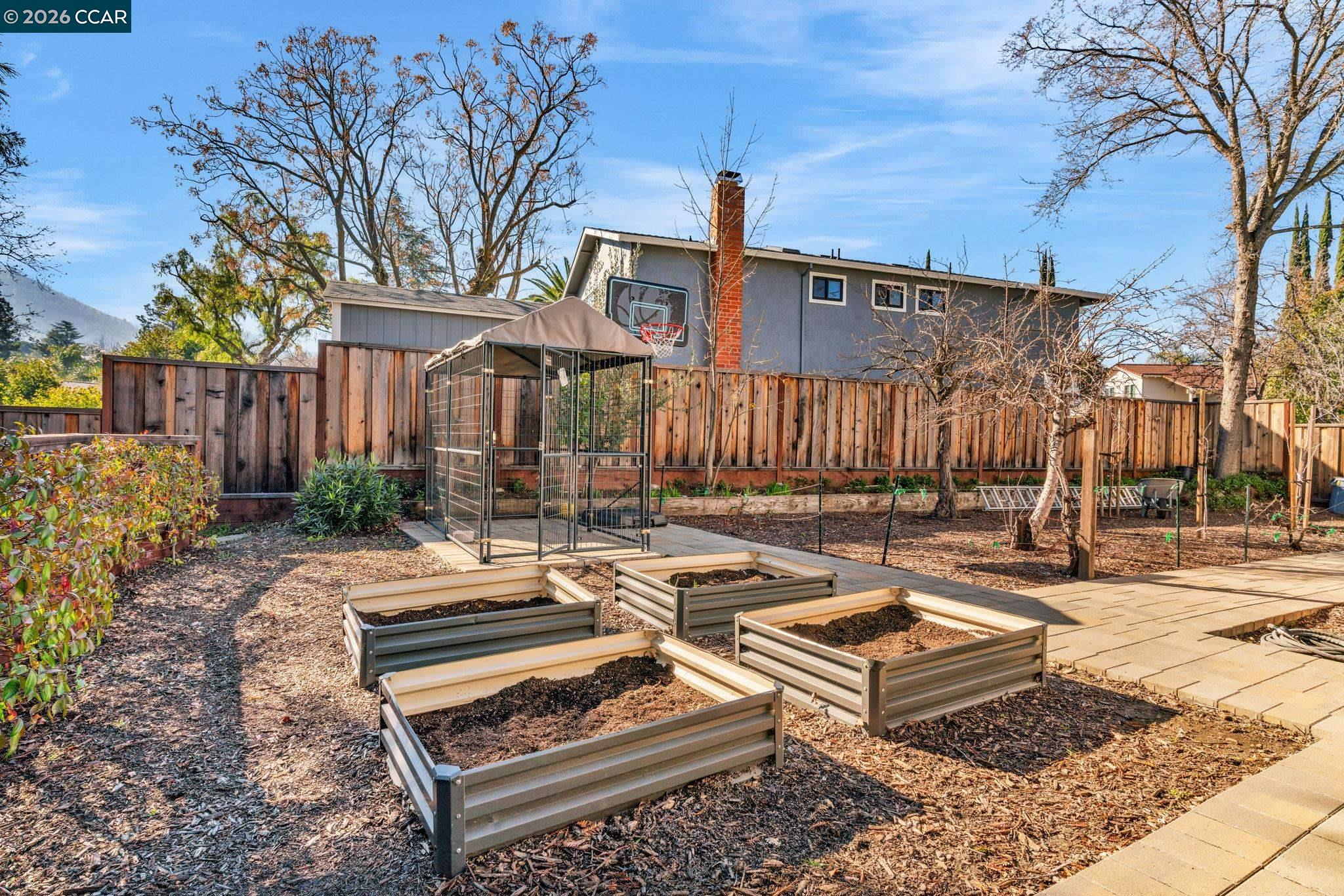 327 Mt Washington Way