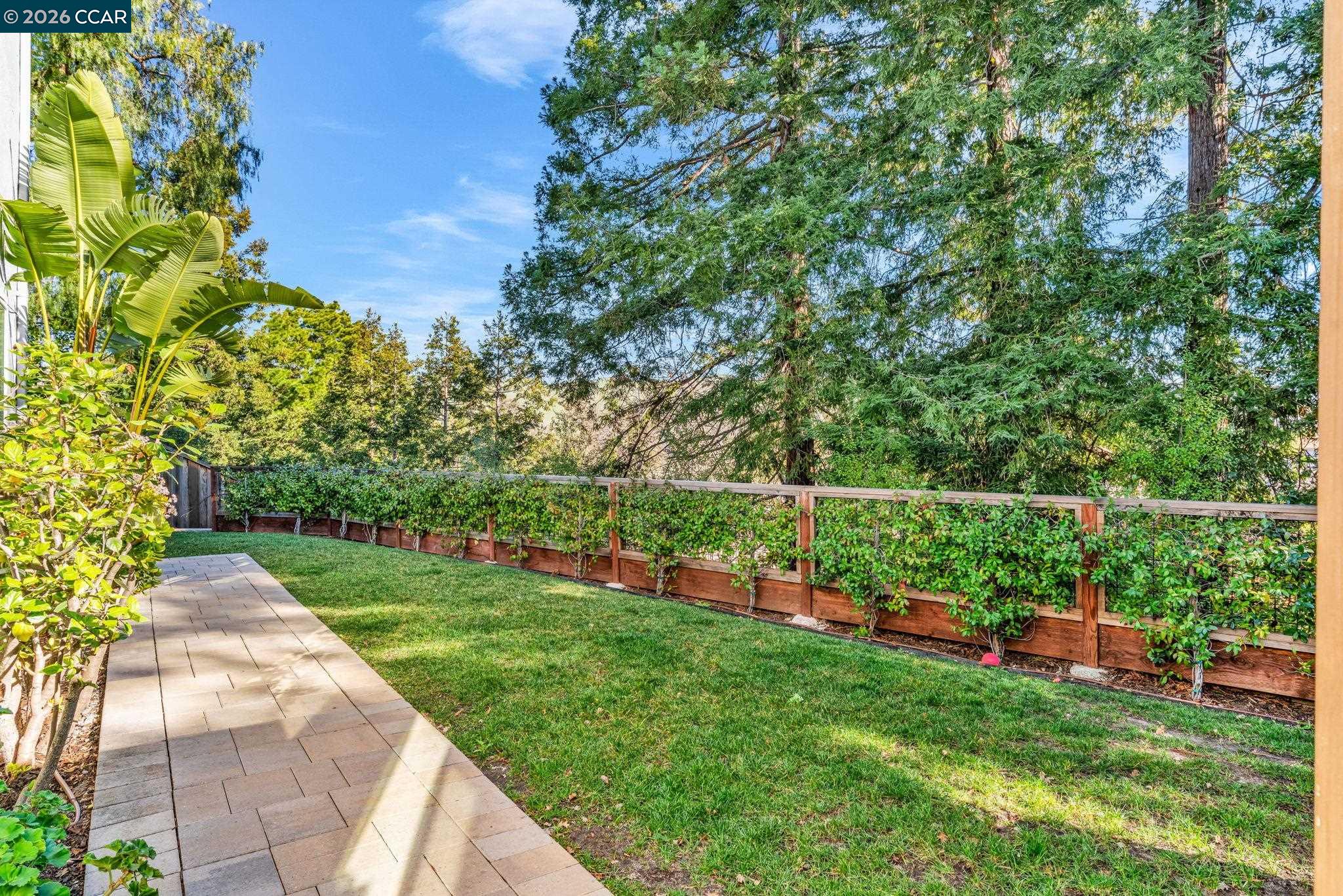 327 Mt Washington Way