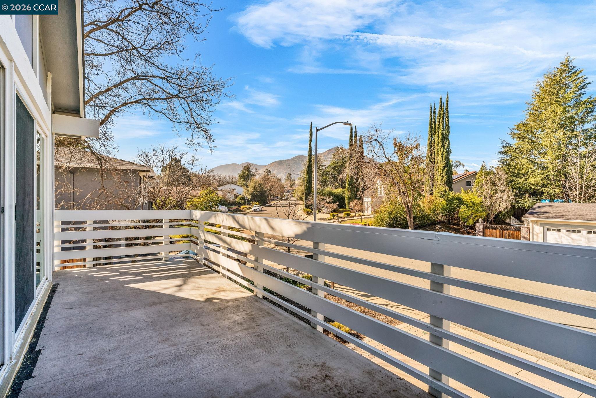 327 Mt Washington Way