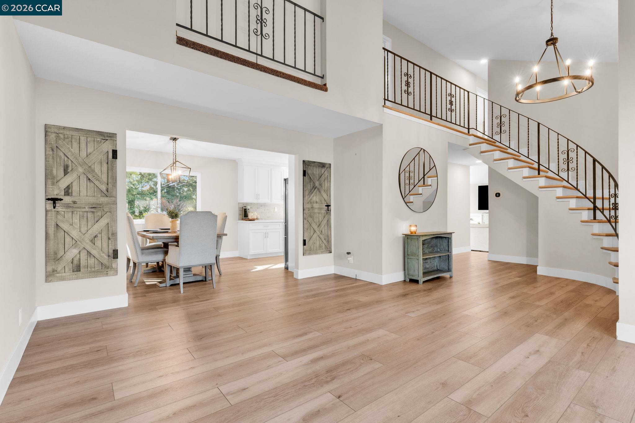 327 Mt Washington Way