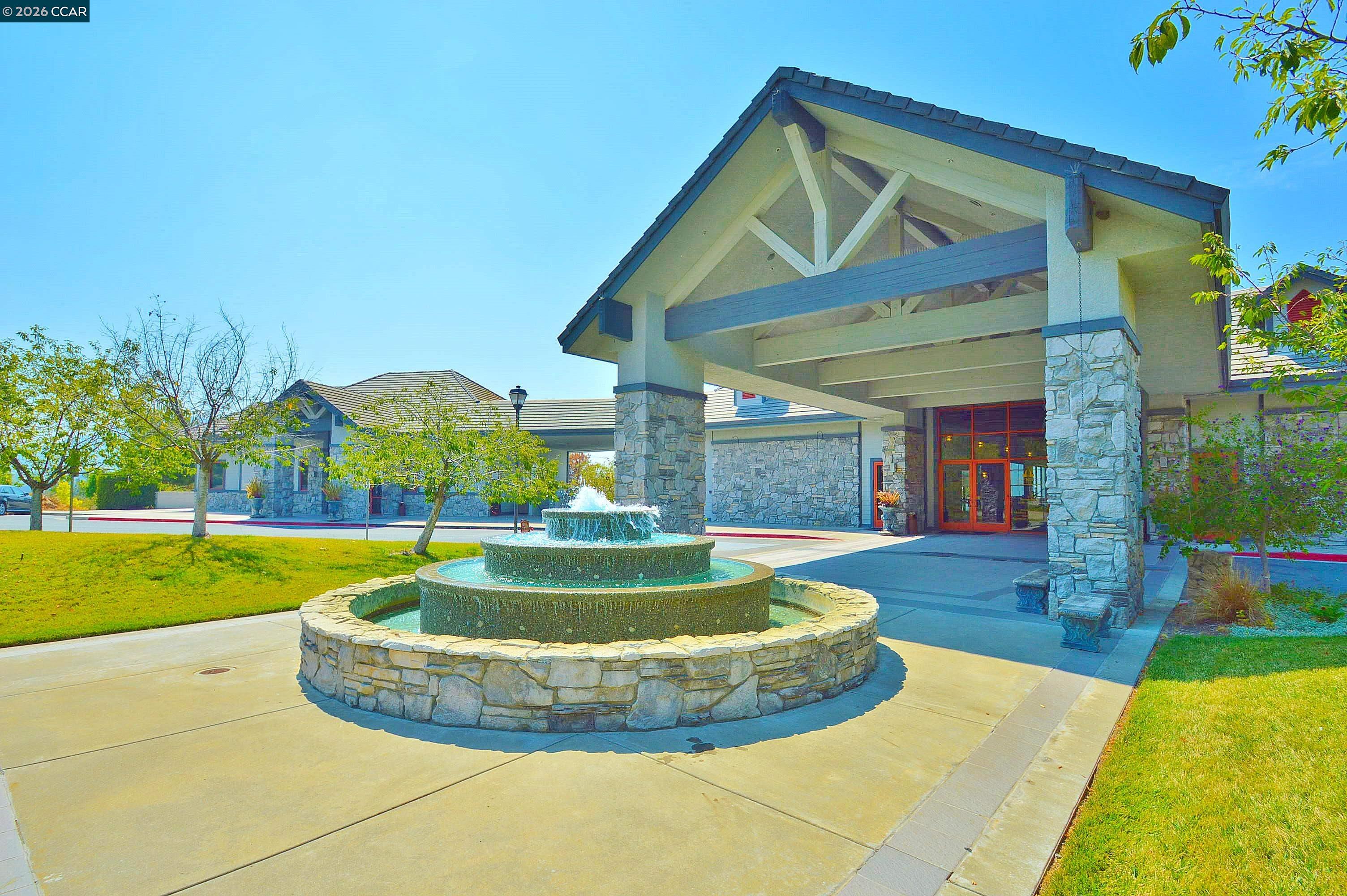 1295 Shell Cir