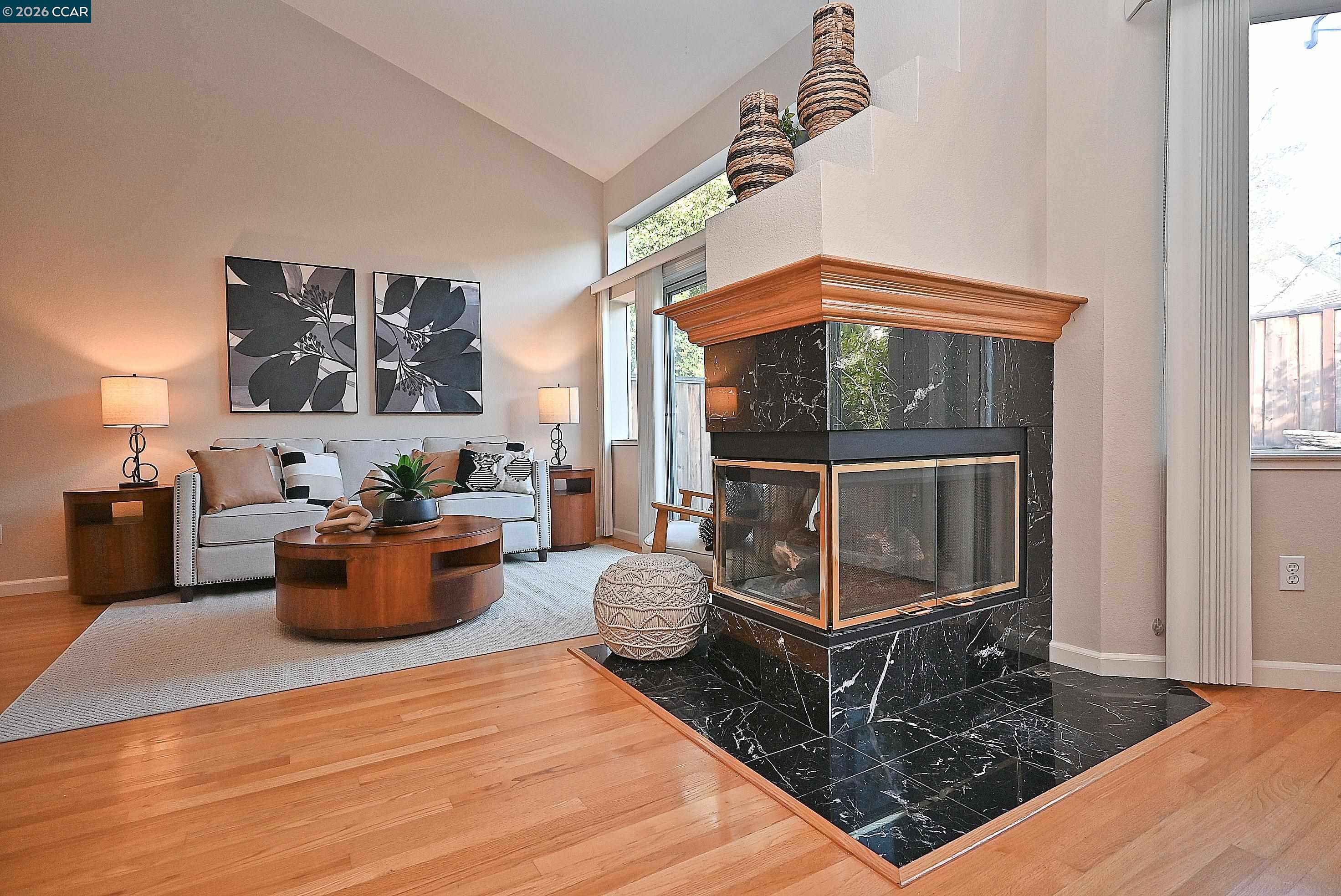 1295 Shell Cir