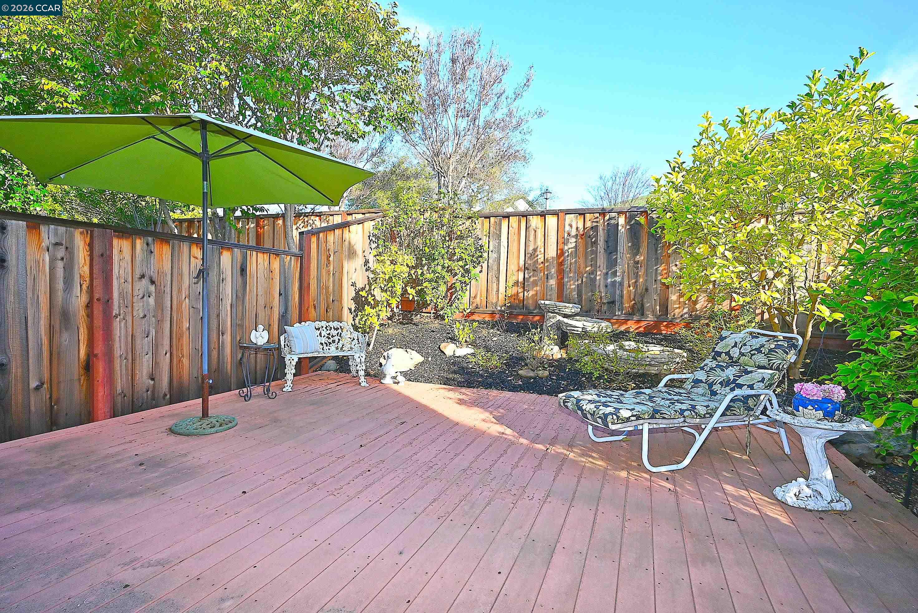 1295 Shell Cir