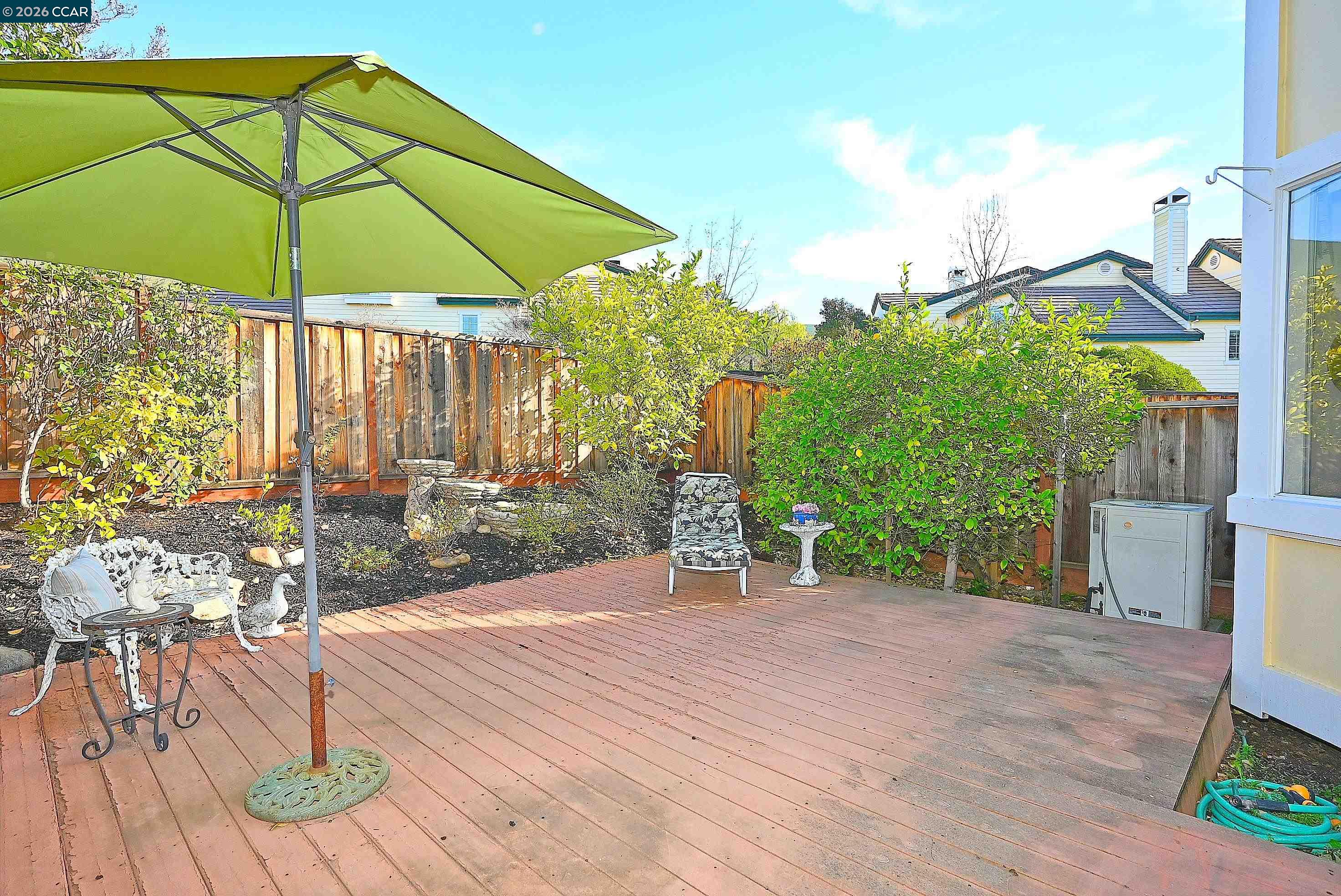 1295 Shell Cir