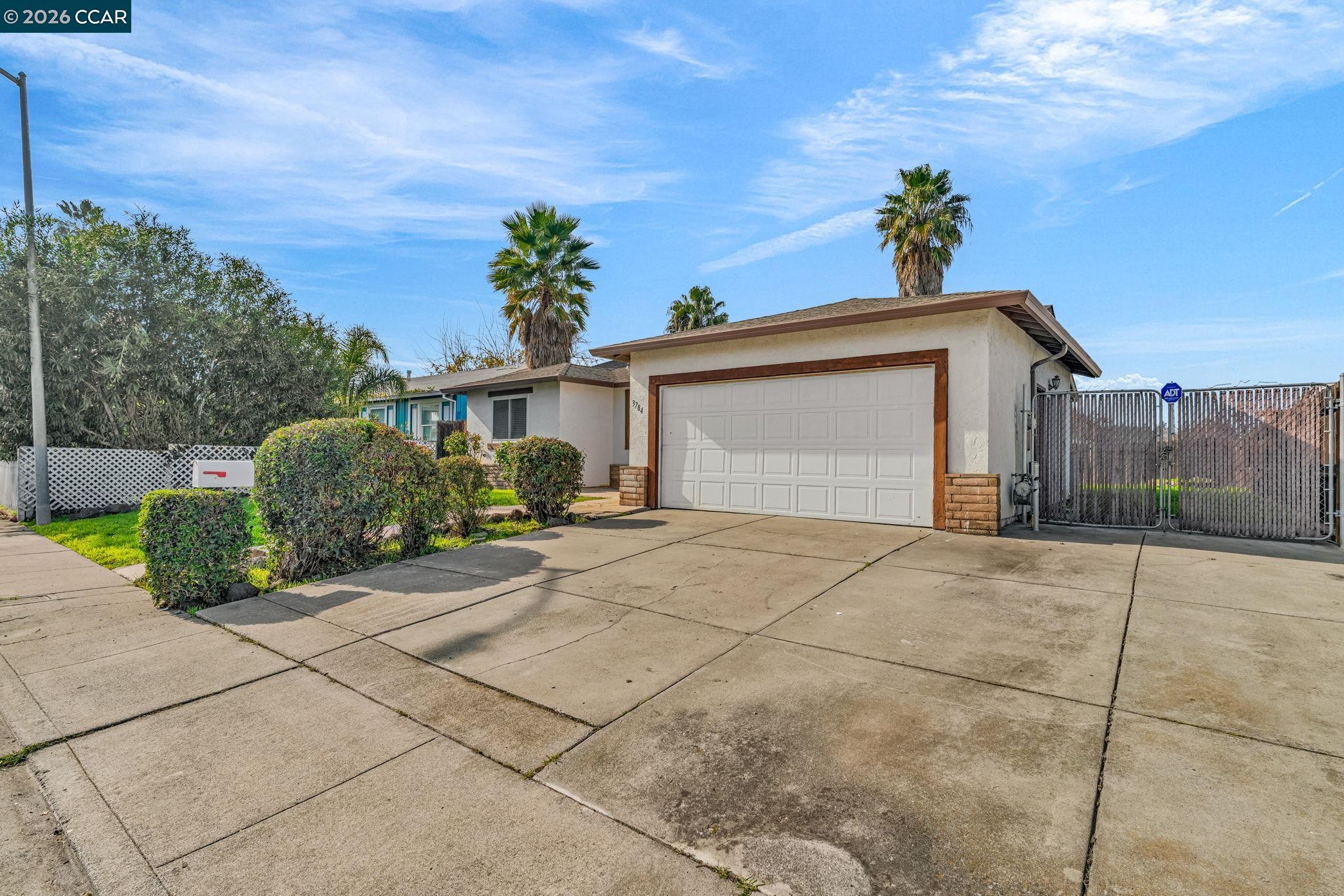 3784 Briarcliff Dr