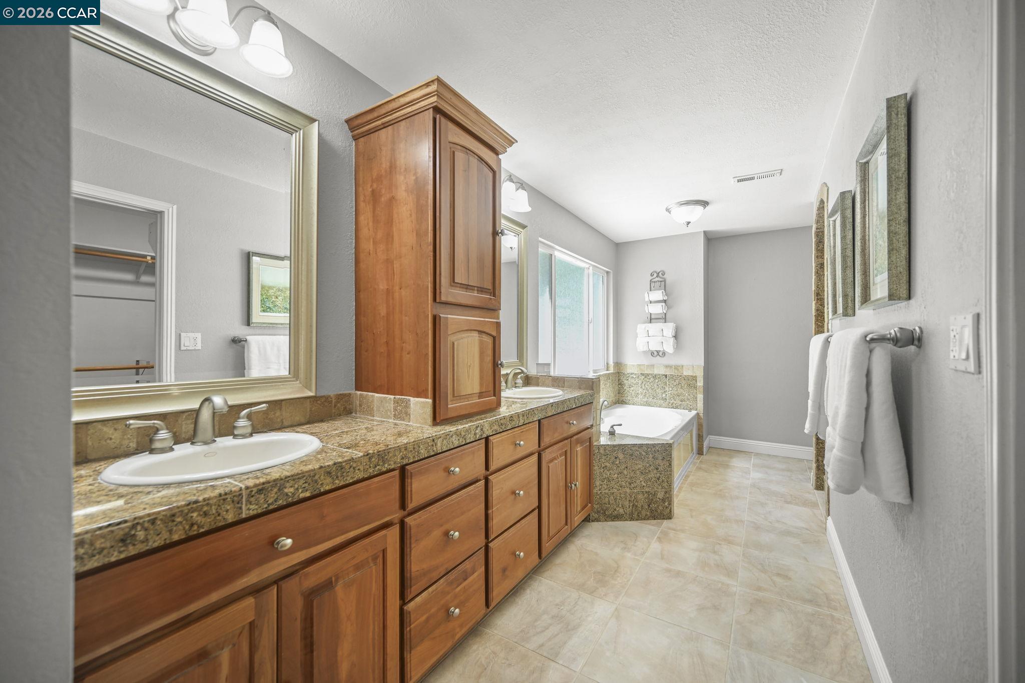 139 Mt Everest Ct