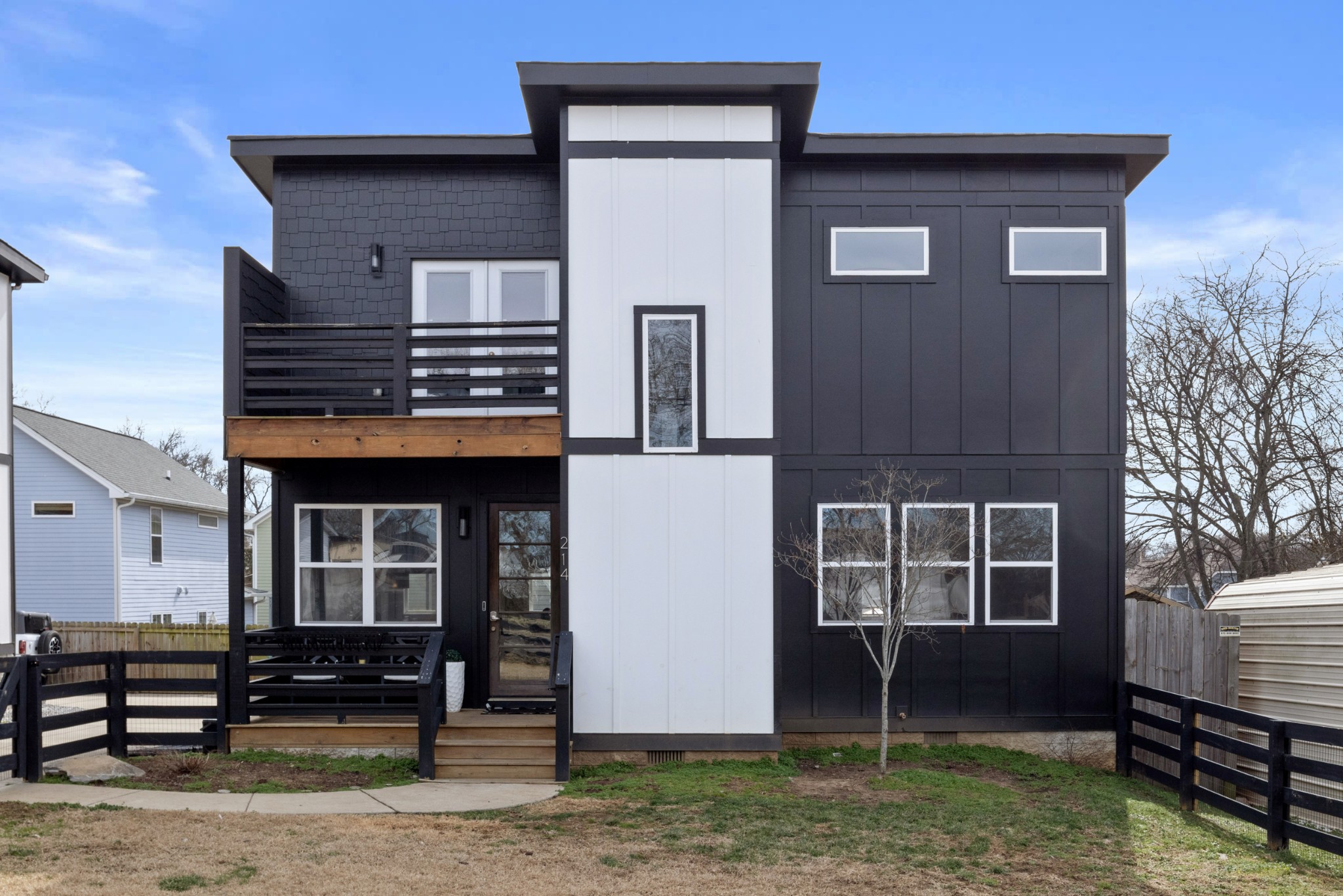 214 Duke St