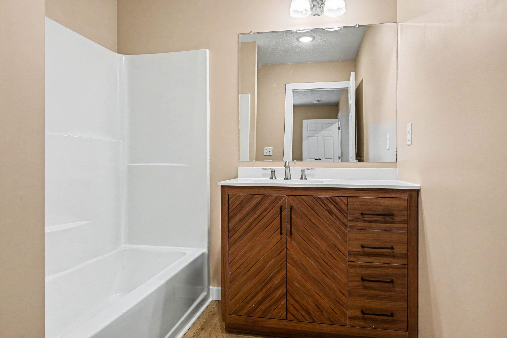 5882 Mullen Ridge Drive