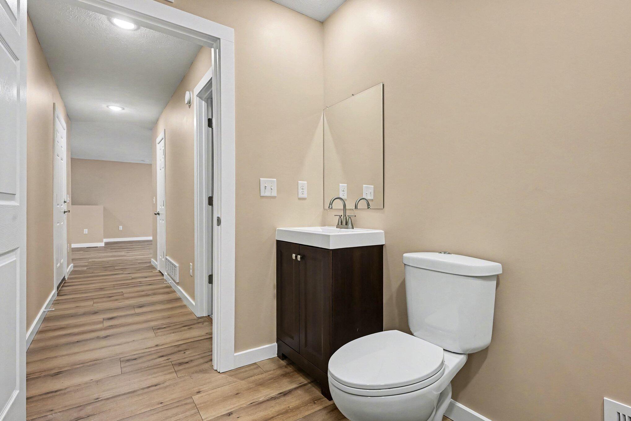 5882 Mullen Ridge Drive