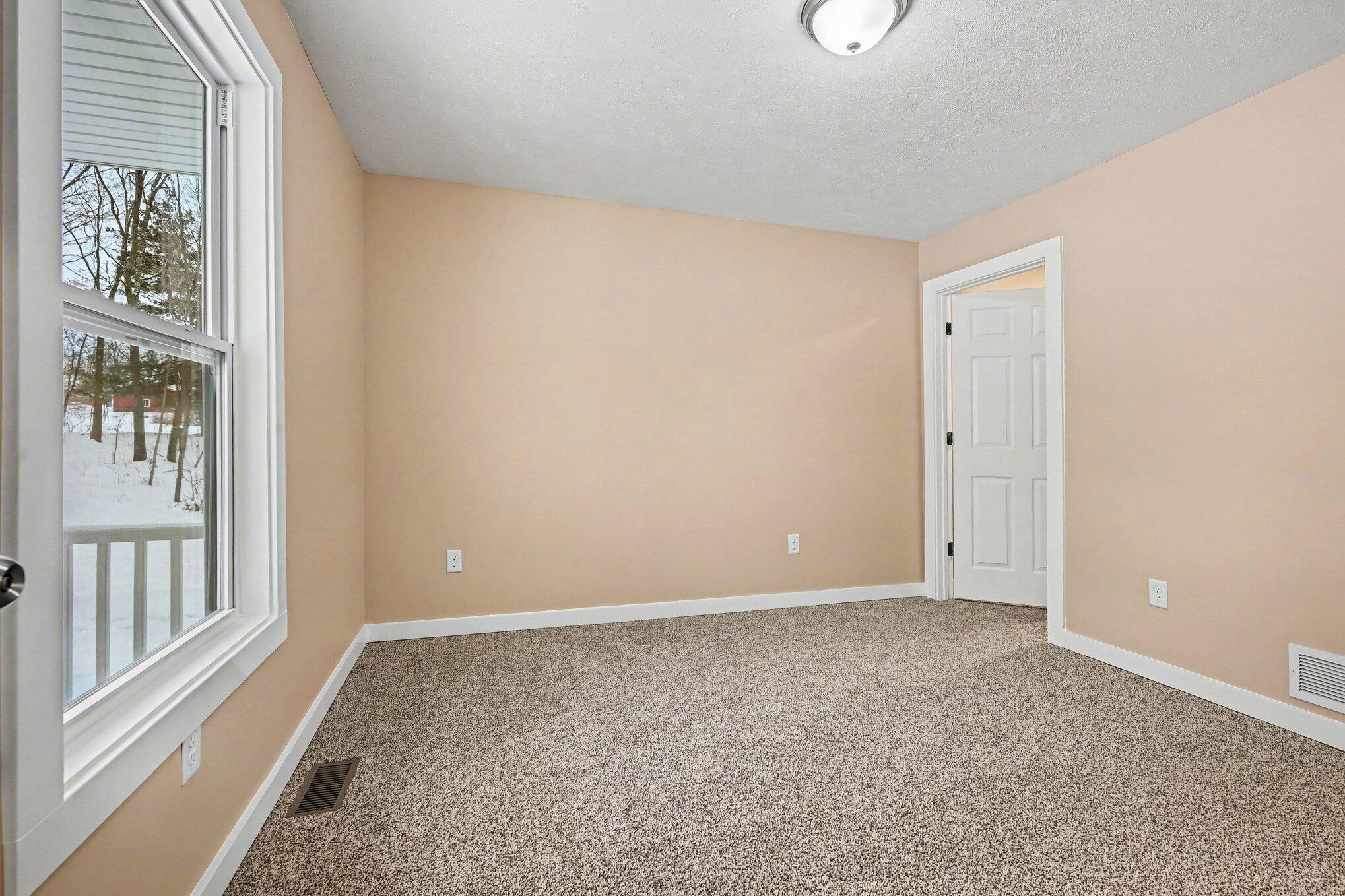 5882 Mullen Ridge Drive